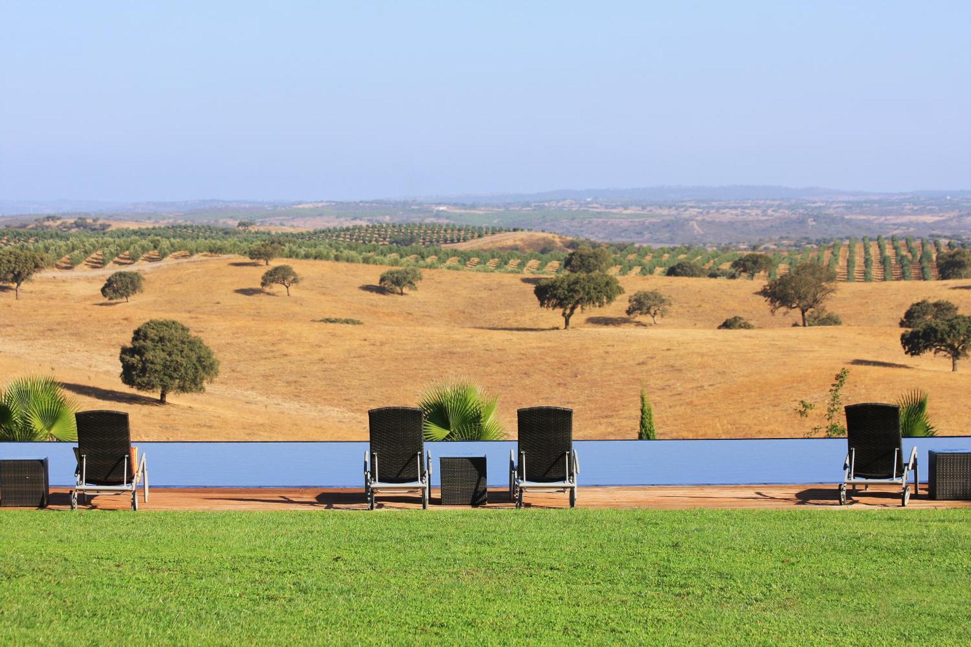 Vale Do Manantio Guest house Moura