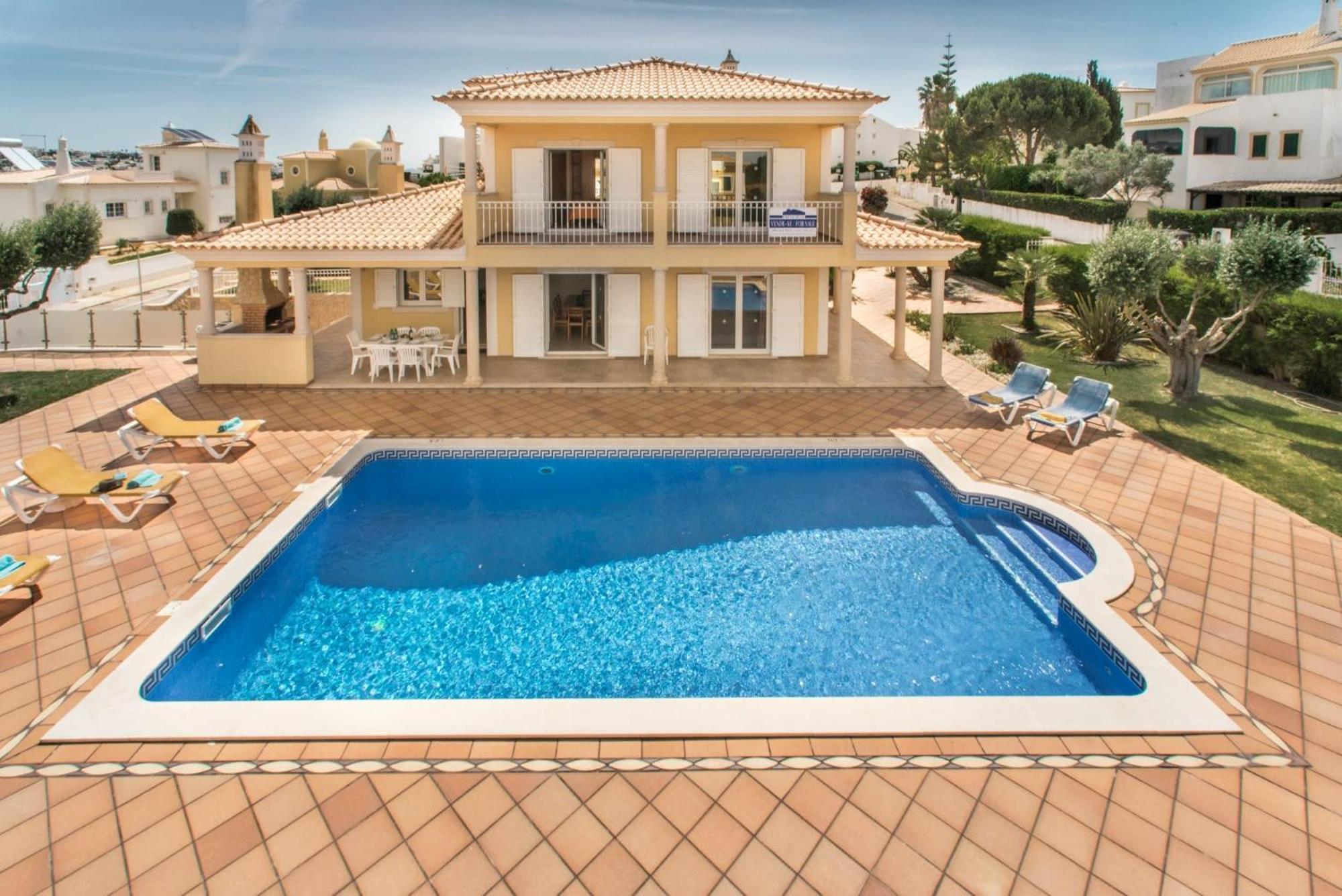Holiday home Oliveiras Amazing Location Walk To Marina Restaurants