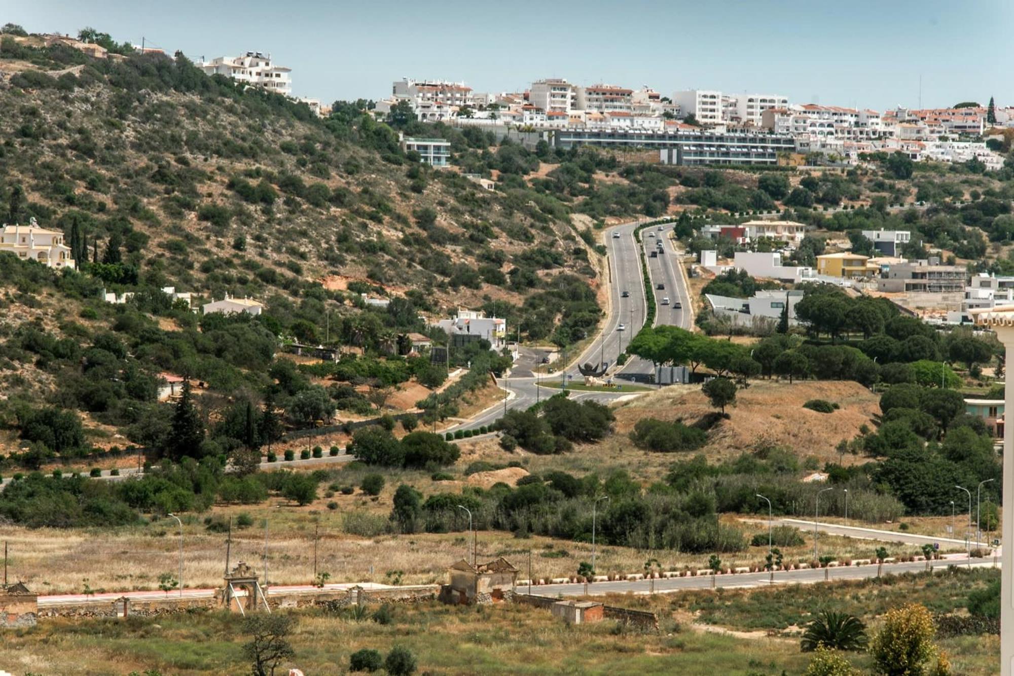 Oliveiras Amazing Location Walk To Marina Restaurants Holiday home *