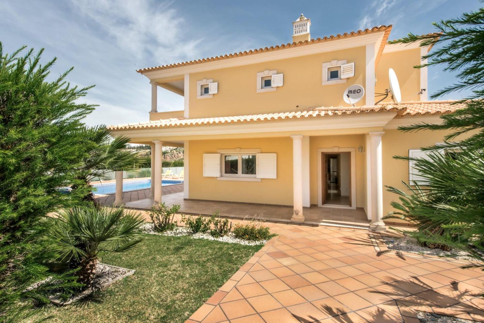 Holiday home Oliveiras Amazing Location Walk To Marina Restaurants Albufeira