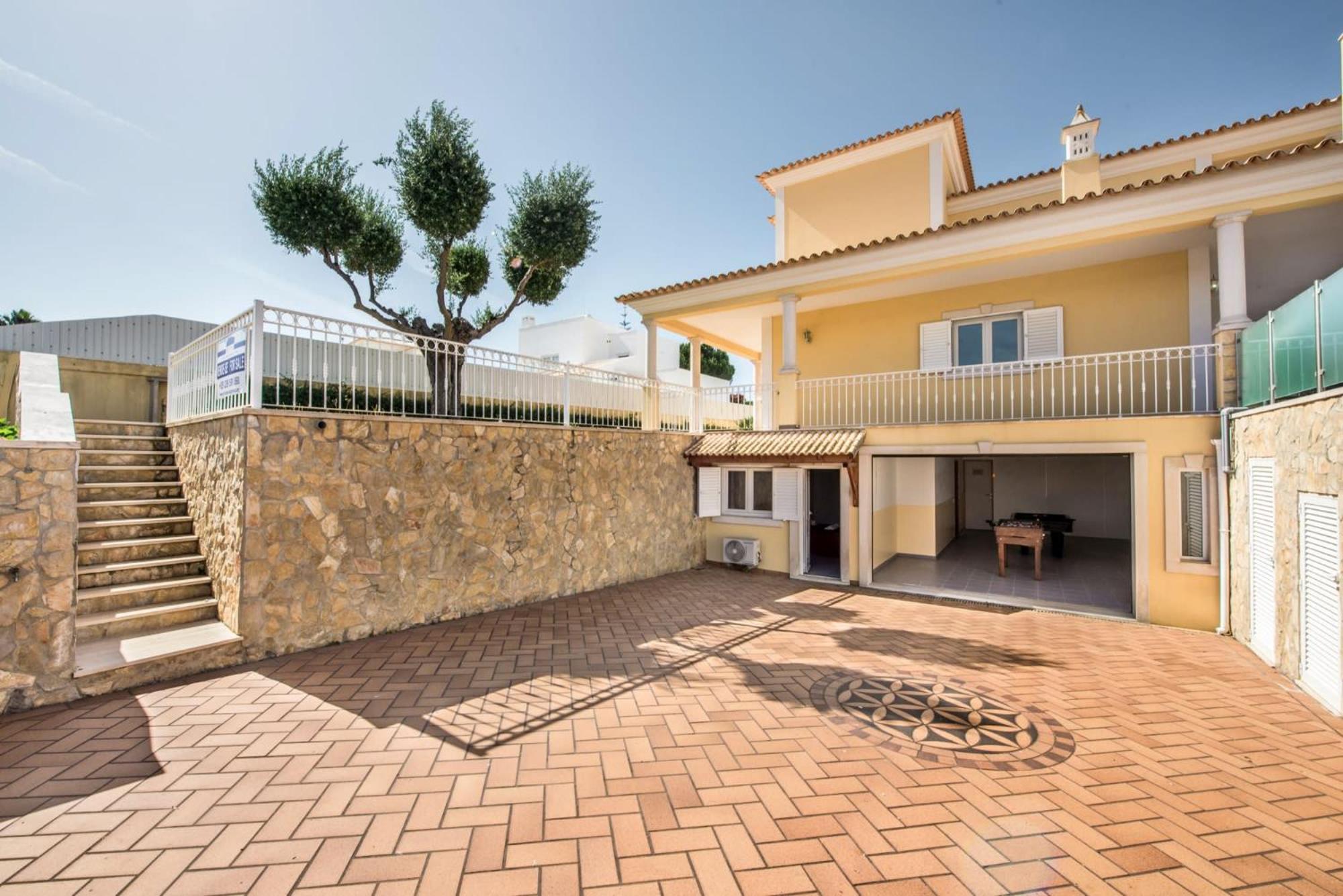 Oliveiras Amazing Location Walk To Marina Restaurants Holiday home *