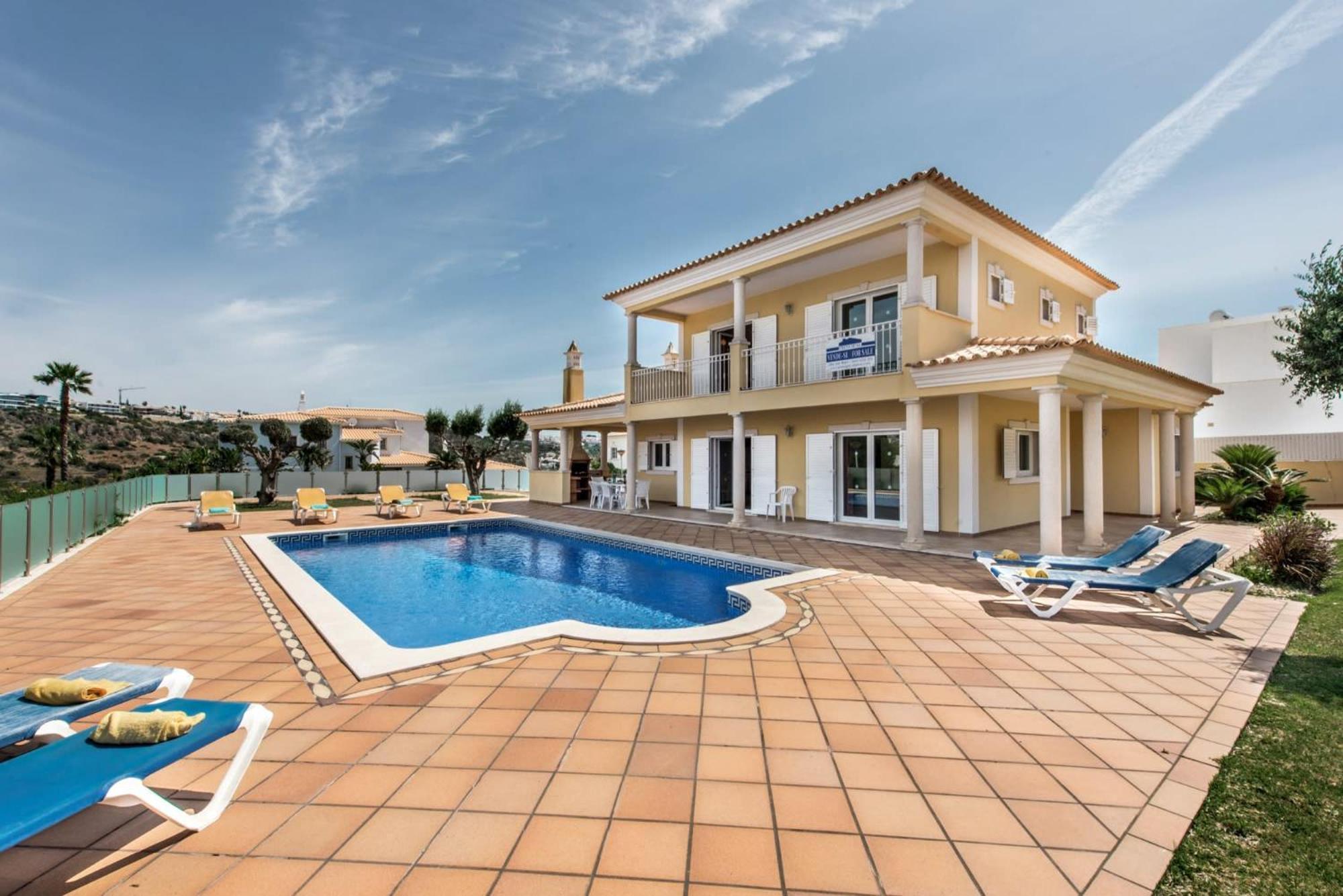 Holiday home Oliveiras Amazing Location Walk To Marina Restaurants *