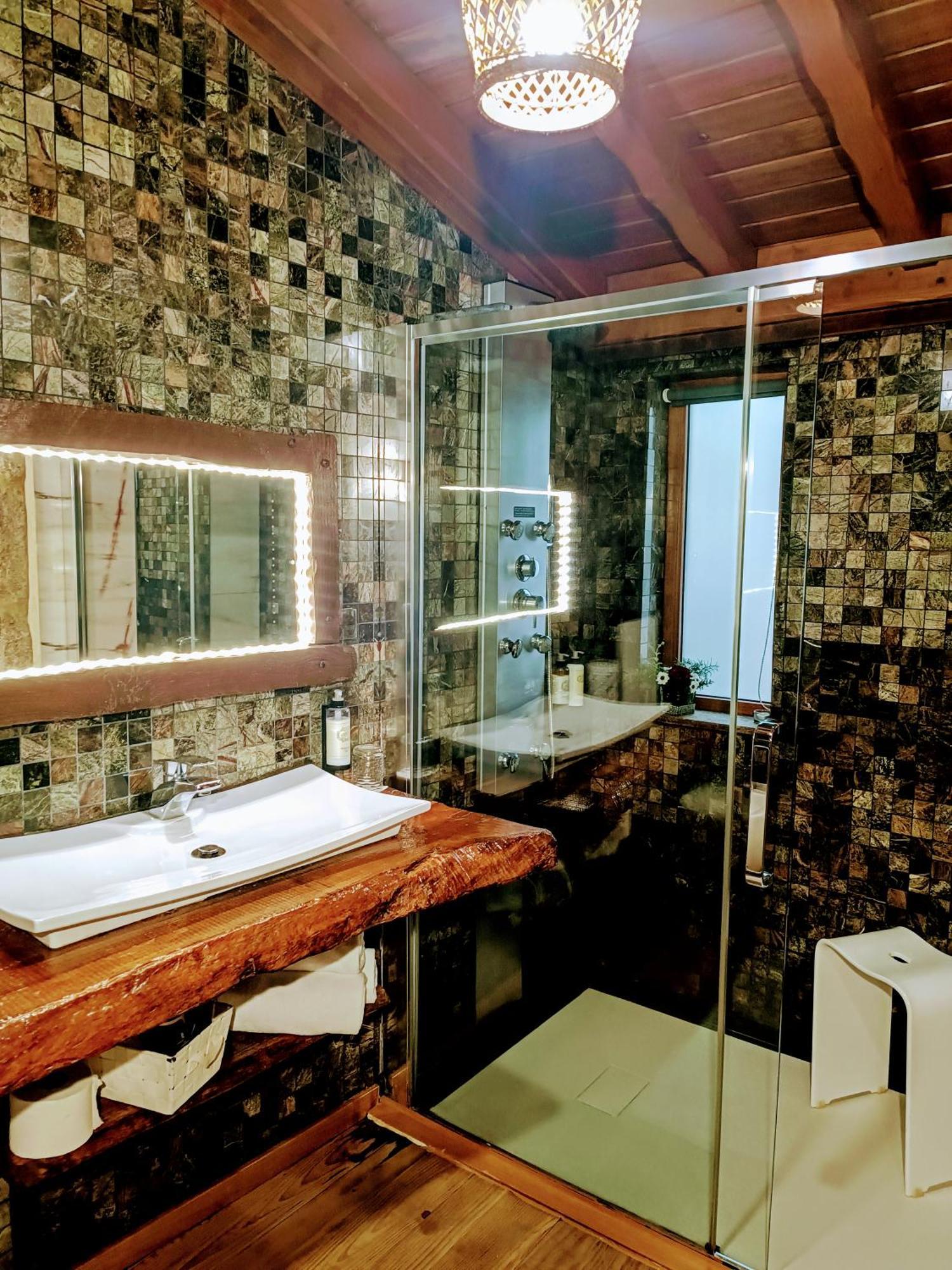 Casa Favo De Mel - Jacuzzi Privado & Lareira - Piscina * Arcos de Valdevez