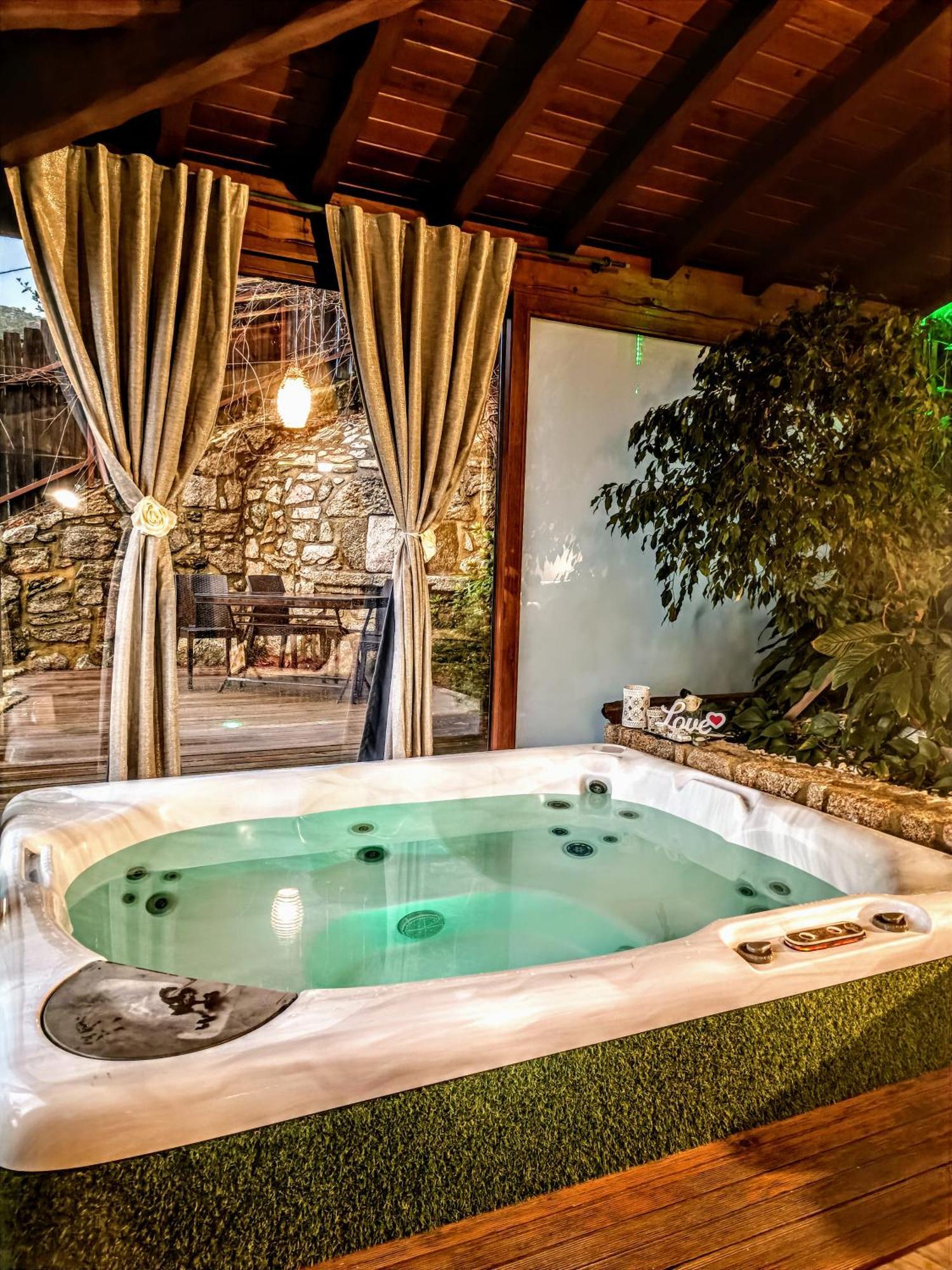 Casa Favo De Mel - Jacuzzi Privado & Lareira - Piscina