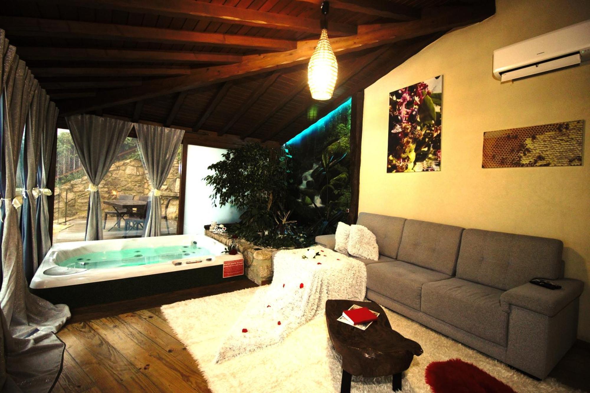 Holiday park Casa Favo De Mel - Jacuzzi Privado & Lareira - Piscina *
