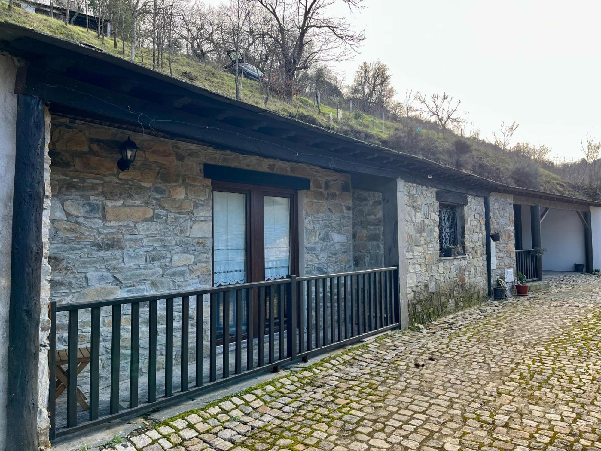 Ninho Do Melro Ii - Holiday home Braganca