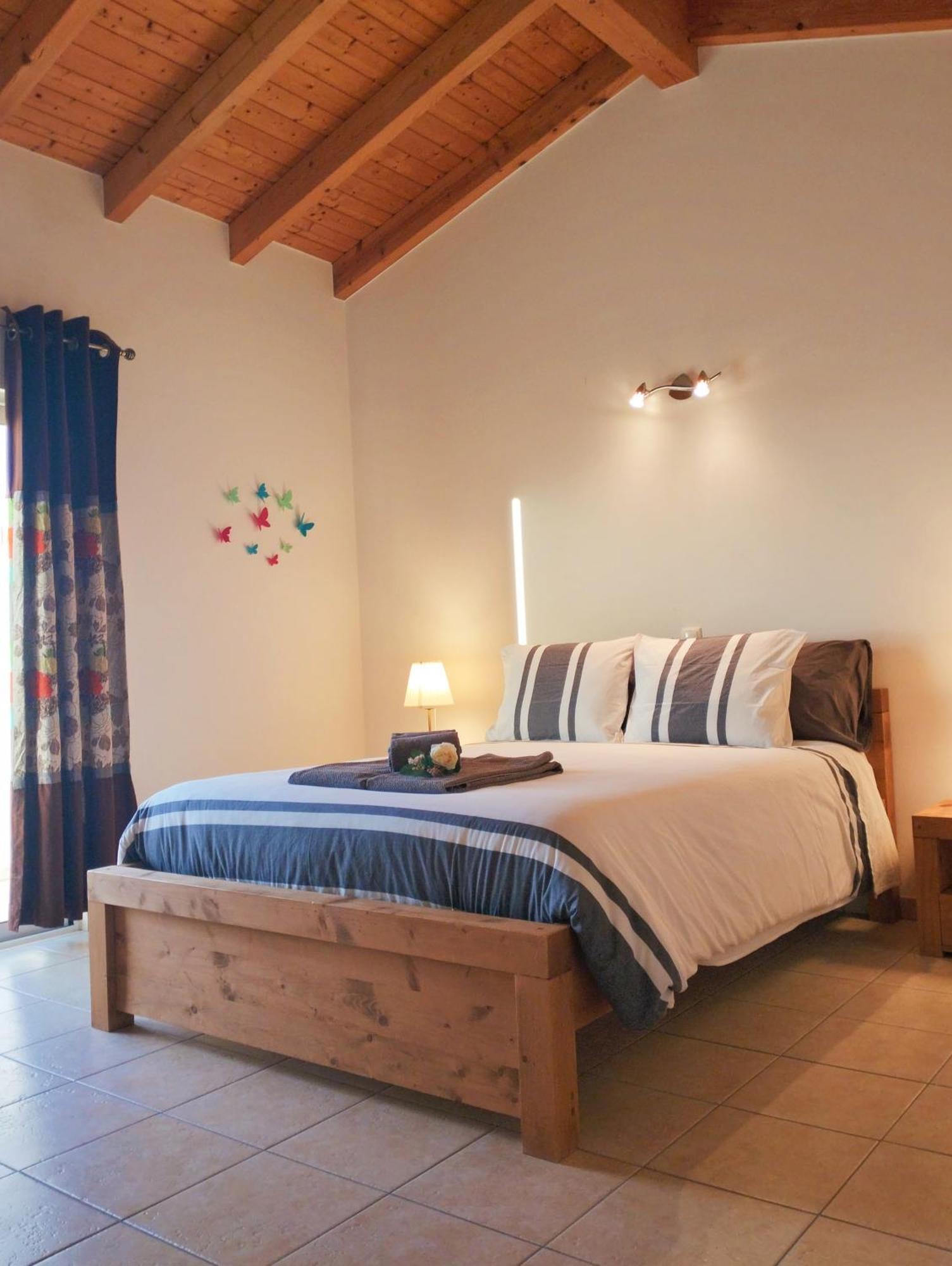 Andorinha With Private Pool In A Quiet Area Villa *