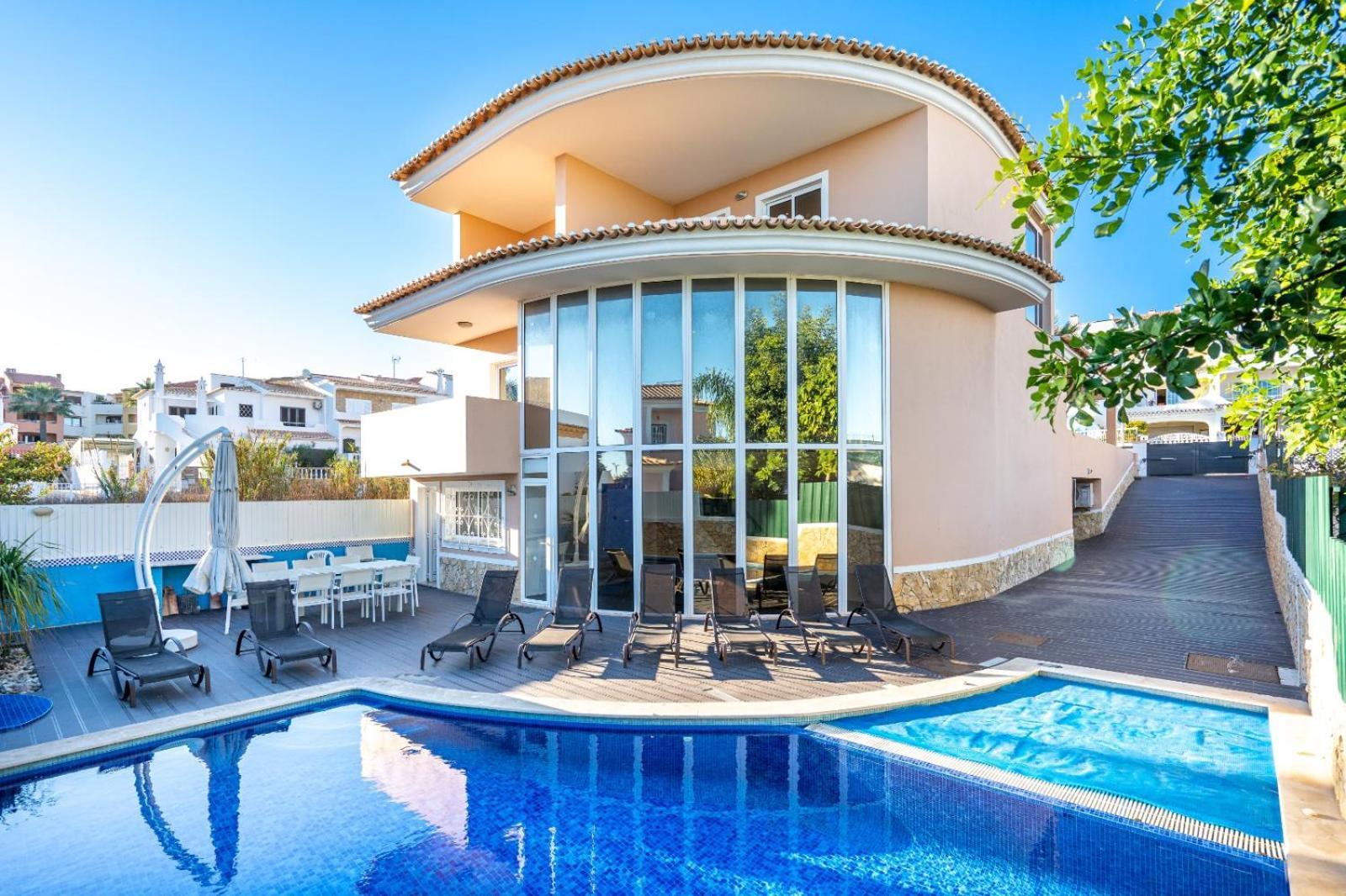 Redonda Villa Albufeira
