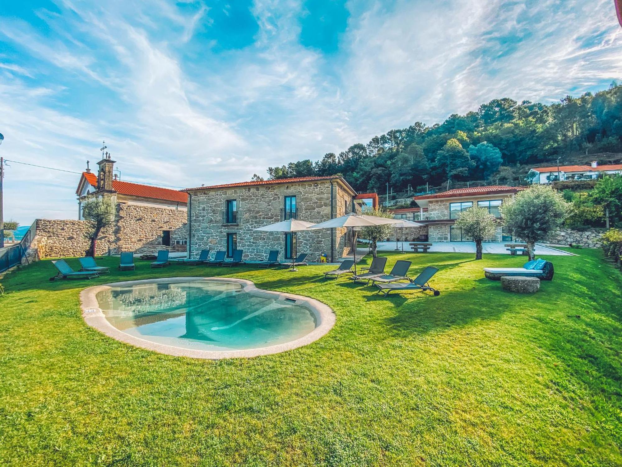 Vale Da Fonte - Charming Farm stay Ponte da Barca