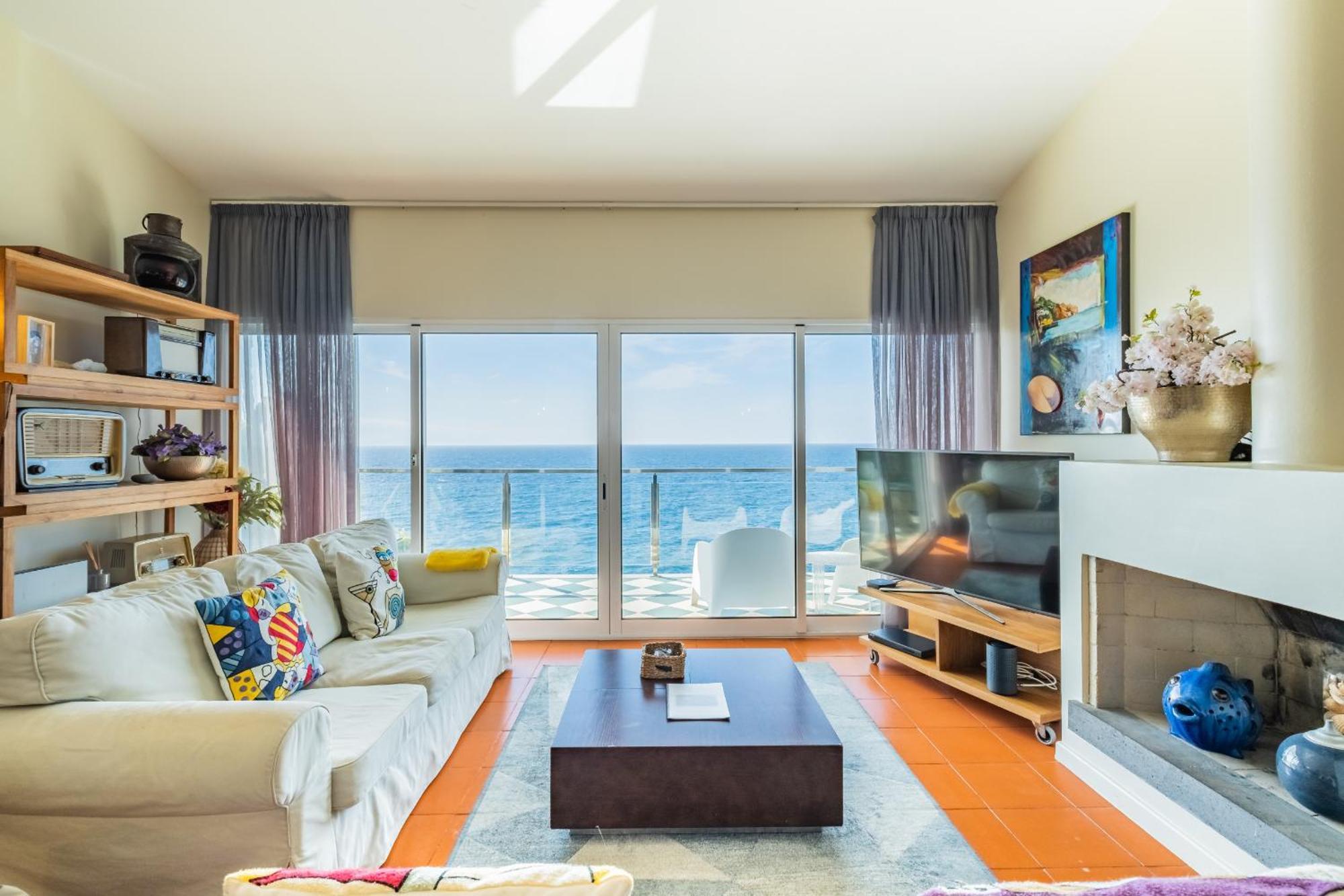 House - By Wehost * Santa Cruz (Madeira)