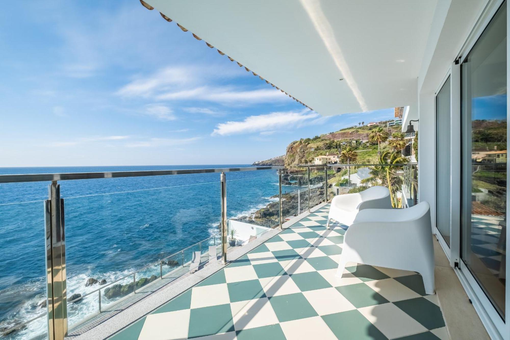 House - By Wehost * Santa Cruz (Madeira)
