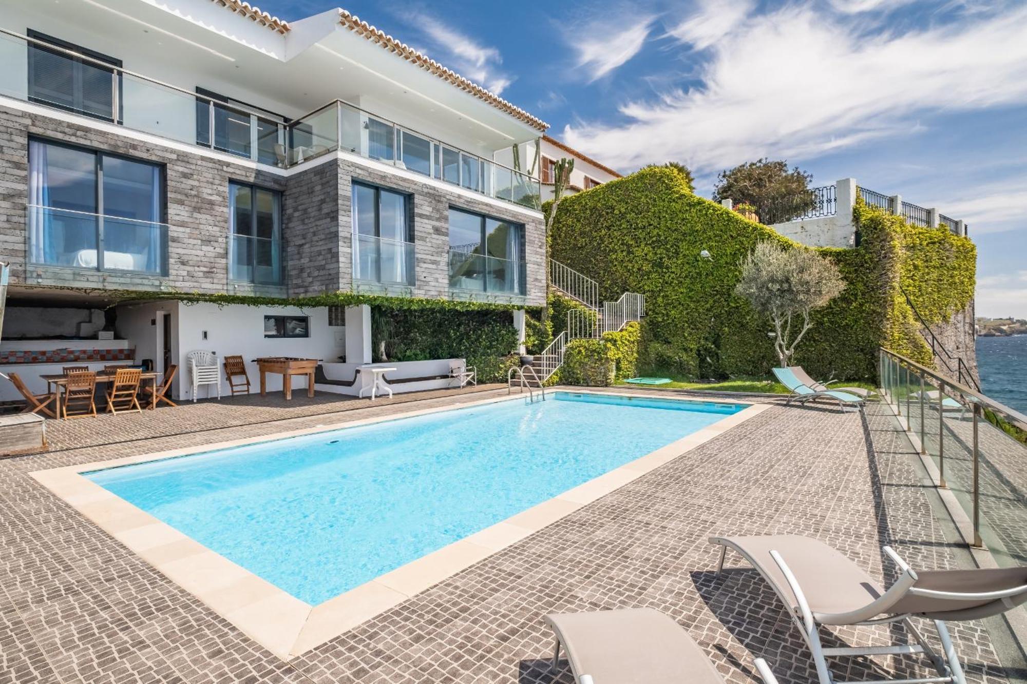 House - By Wehost Santa Cruz (Madeira)