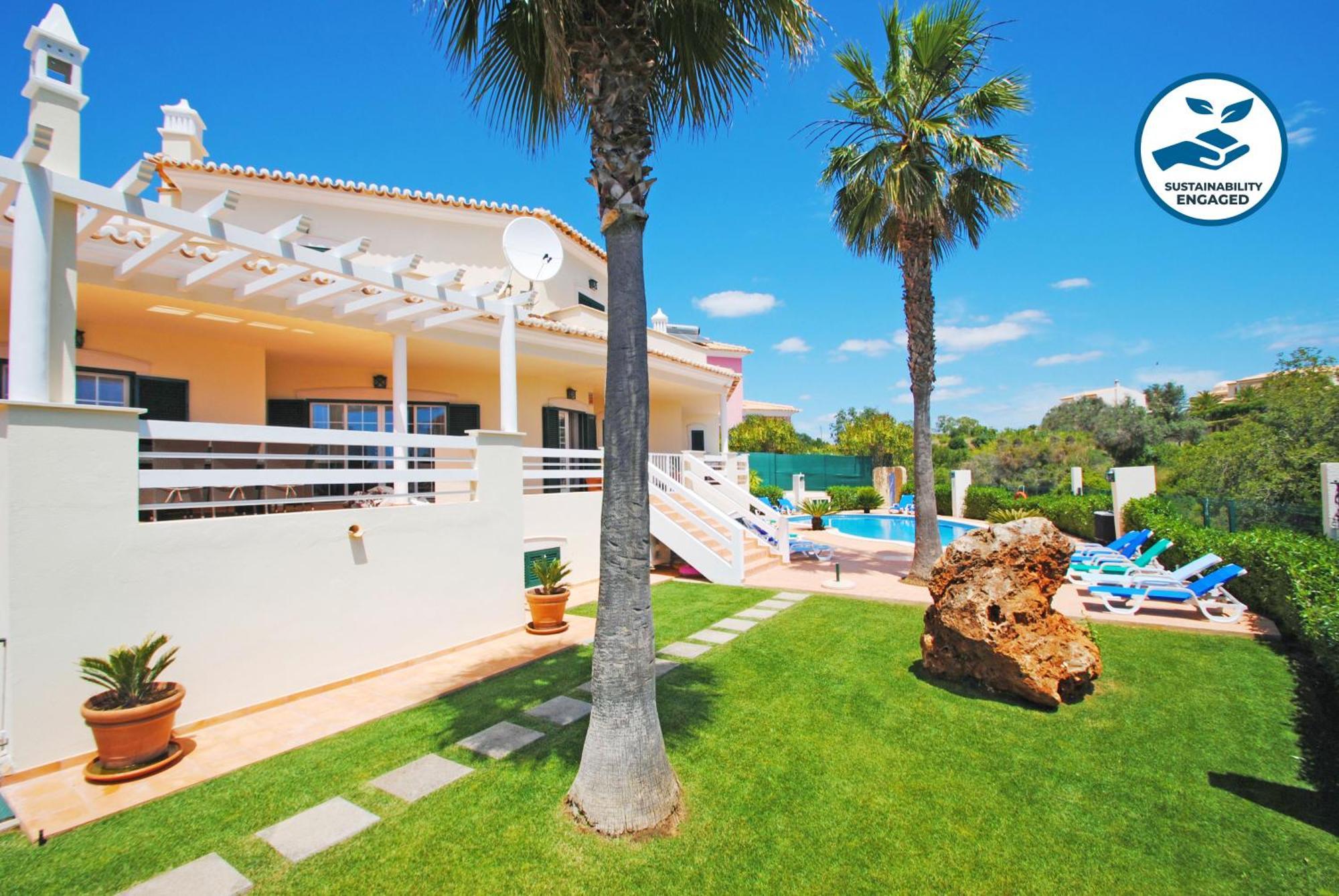 Villa Oliveira By Algarve Vacation Armacao de Pera