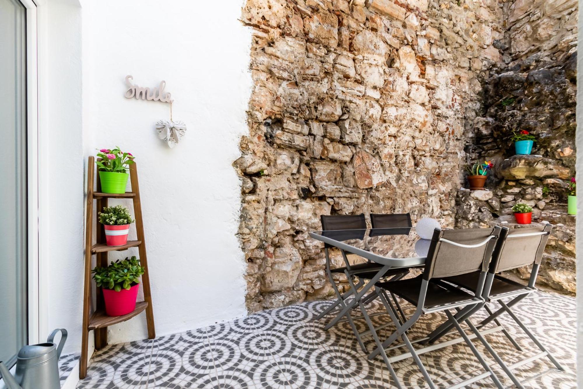 Appartement Com Patio Em Frente Paço de Arcos