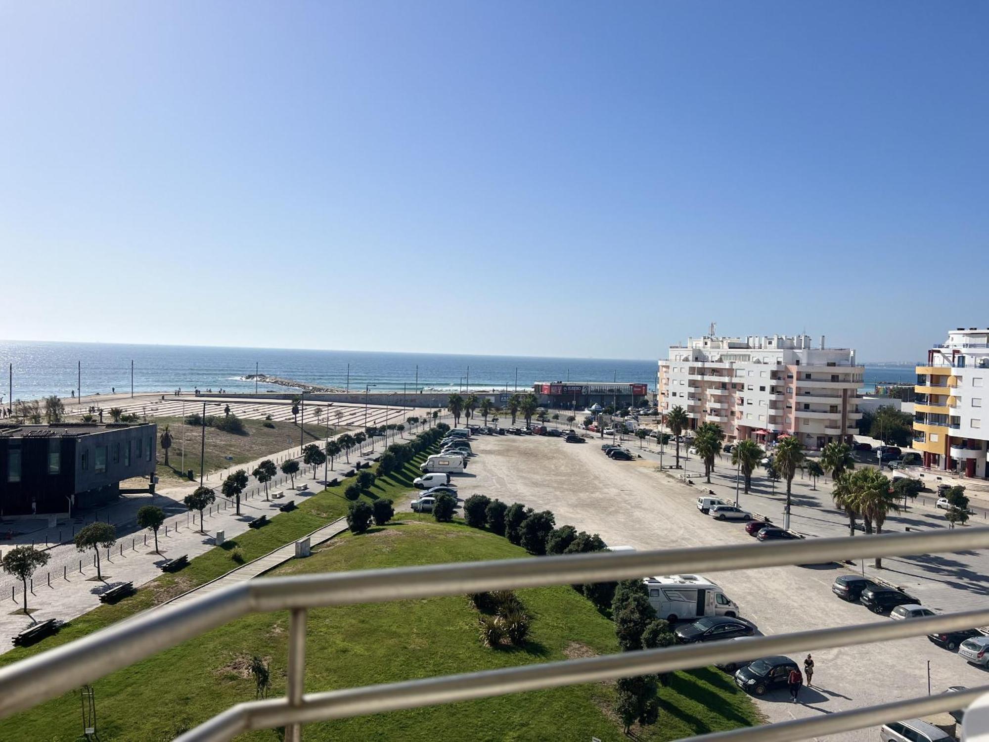 Apartment Horizonte Infinito - By Capararica Costa da Caparica