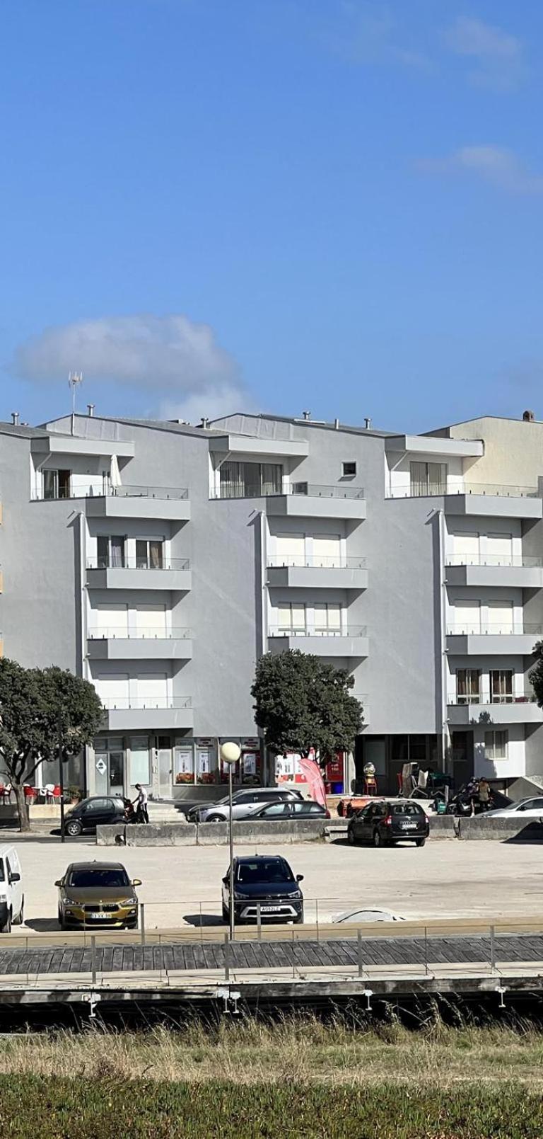 Apartment Povoa De Varzim-sleeps4-beachfront-ac-parking