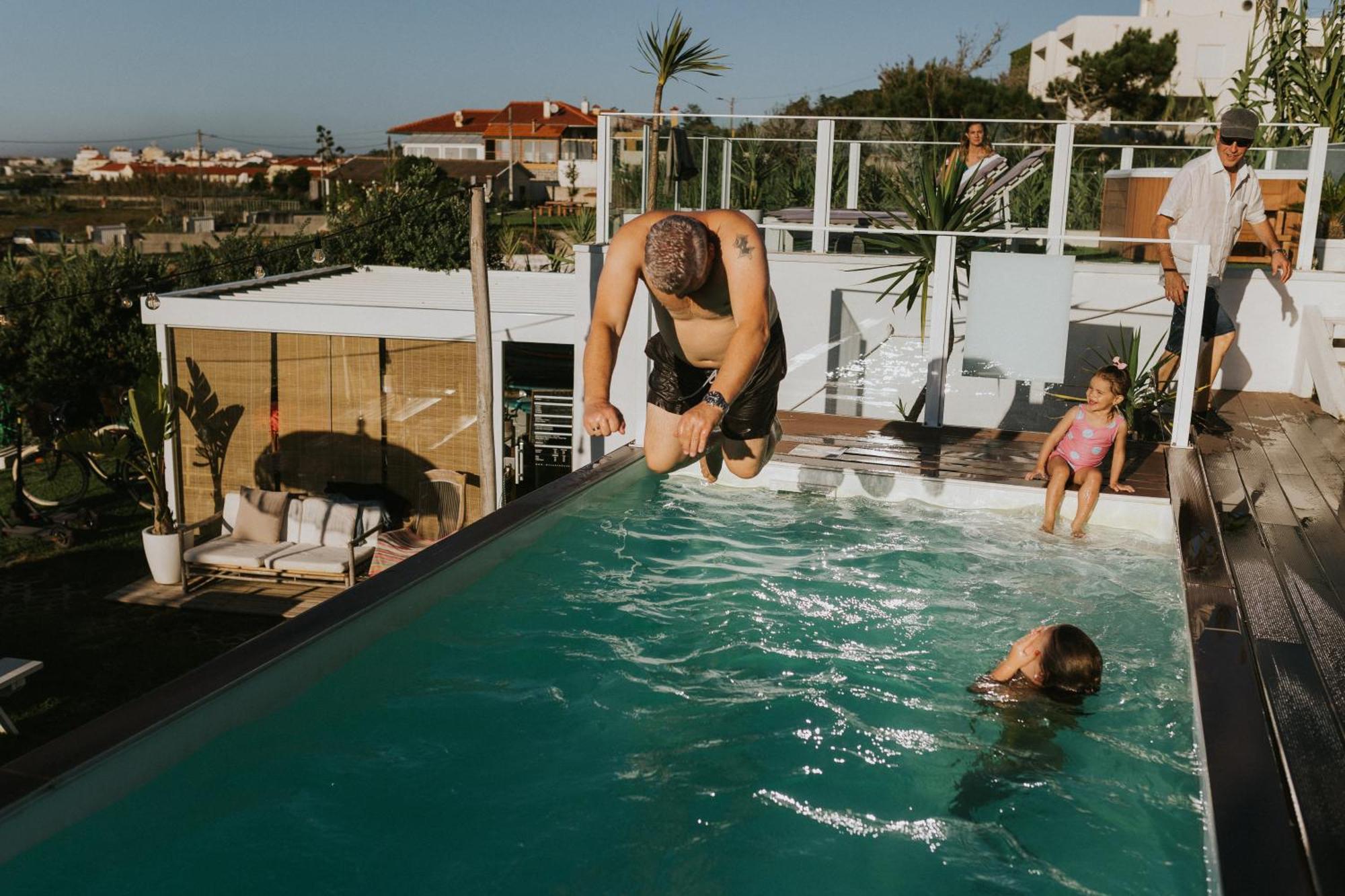 We Surf House Bed & Breakfast