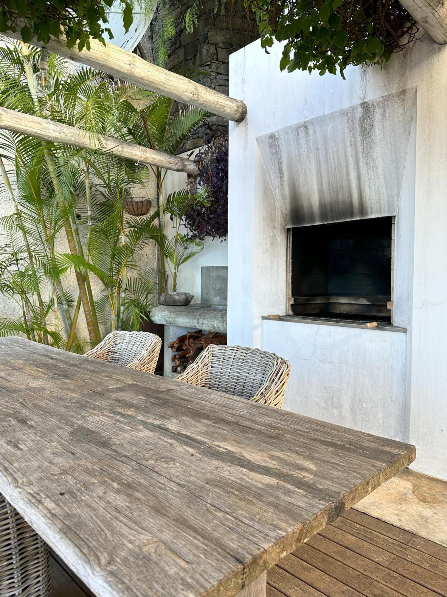 Santa Cruz Ocean Villa Gaula