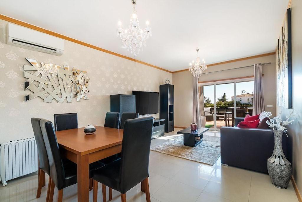 Fantastic Townhouse With Pool And Sea Views Holiday home