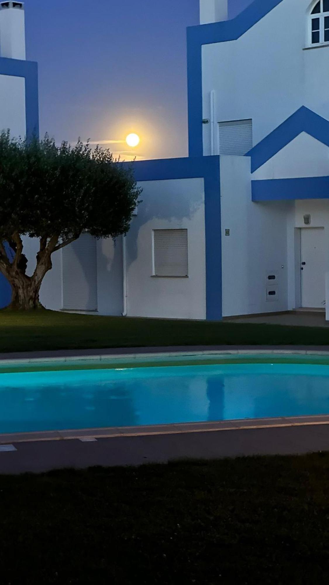 Casa Tedi: Luxurious With Pool And Gardens In Holiday home *