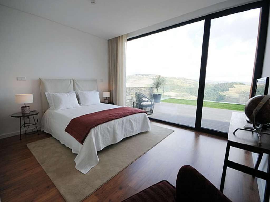 Outstanding Pinhao Villa 4 Bedrooms Villa Gouva Pool Table Stunning Valley Views