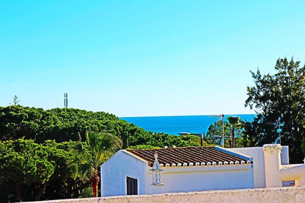 Stunning 3 Bed In Vale Do Lobo With Membership 3 Mins From And Golf Apartamento *