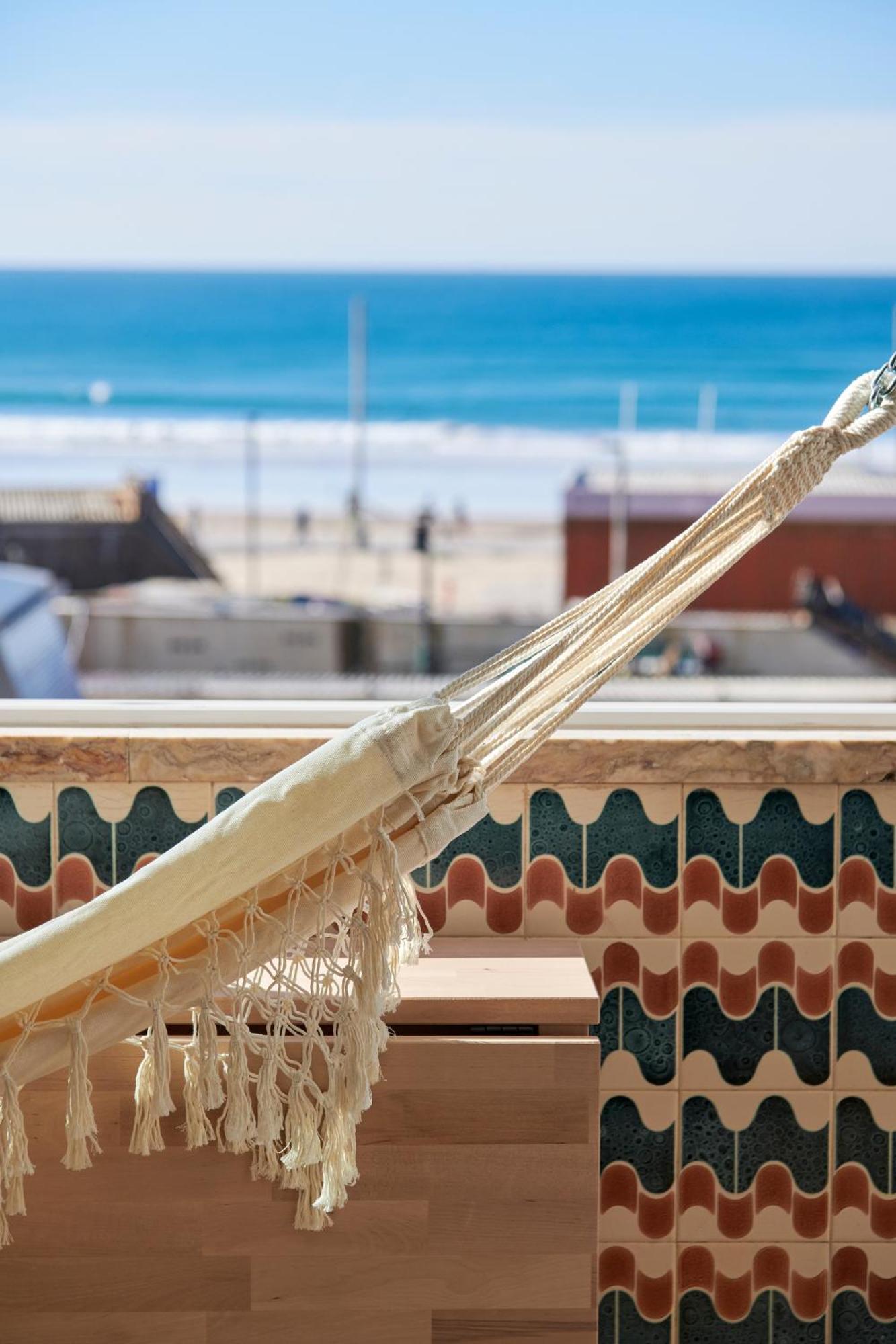Stunning Sunset View, By Timecooler Apartamento Costa da Caparica