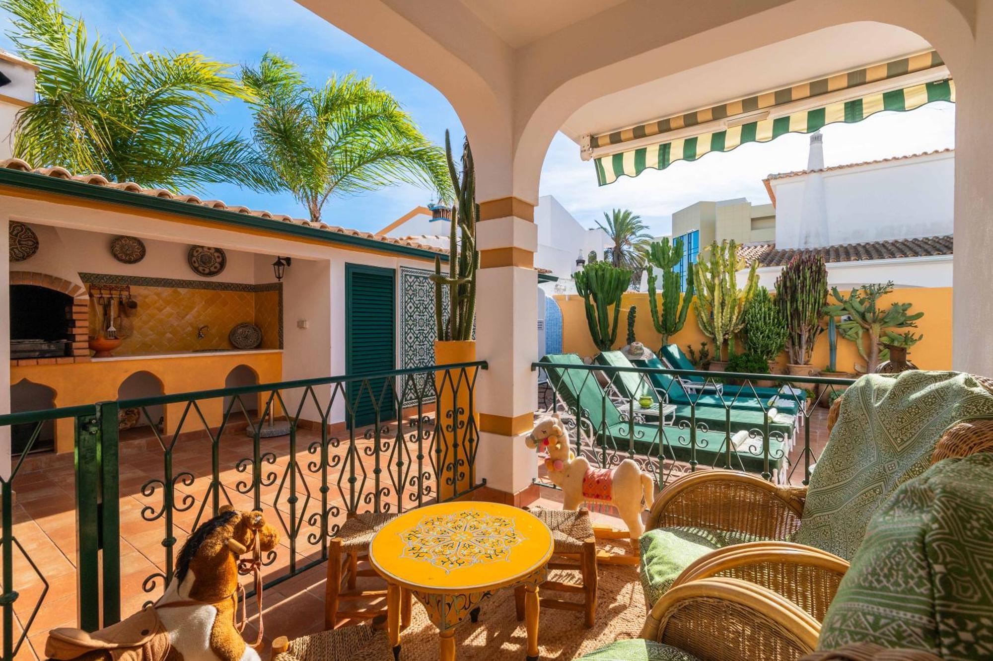 Serpa Gale - Luxury, Private Pool, Ac, Wifi, 5 Min From The * Guia (Faro)
