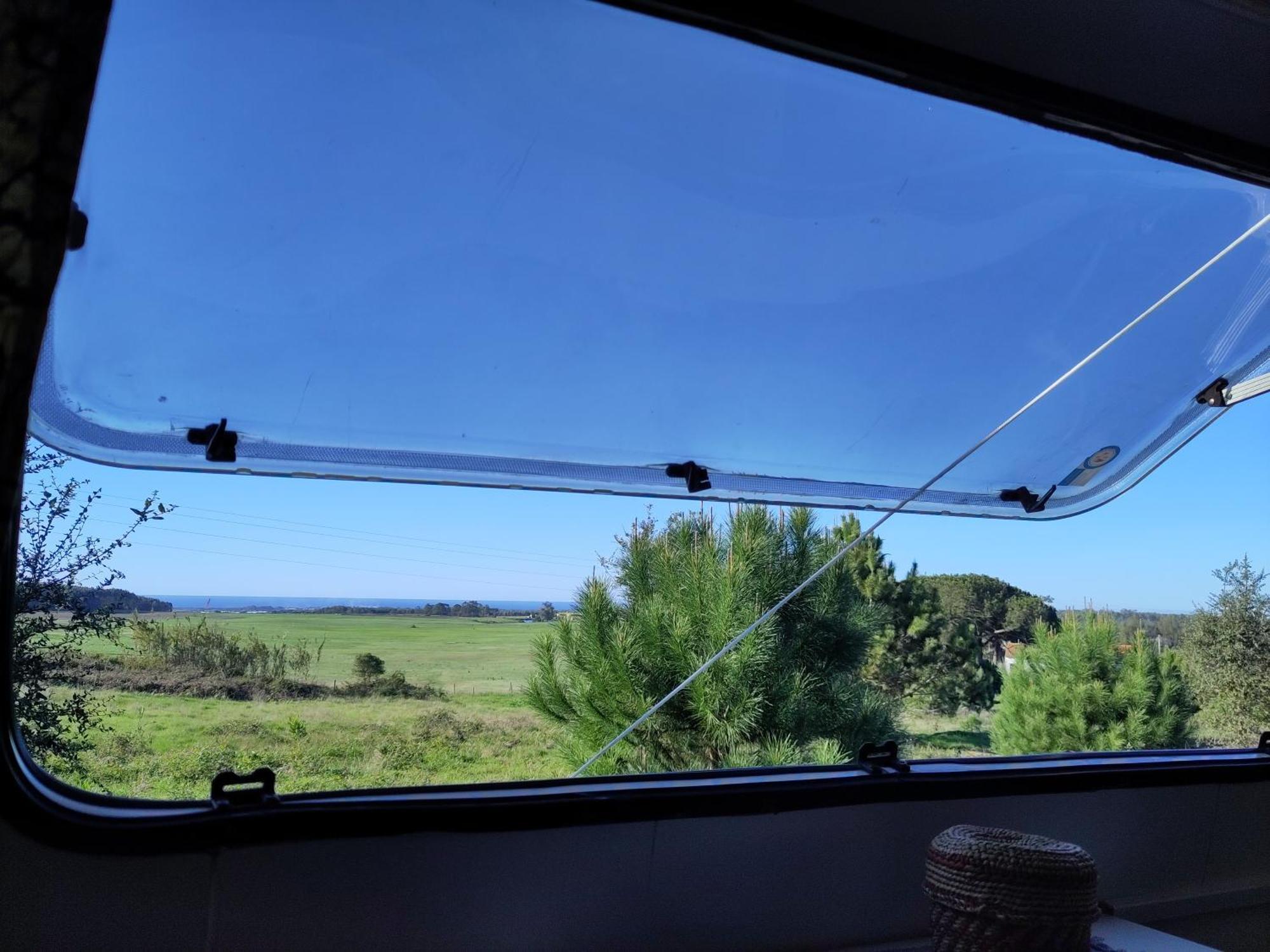 Camping Monte Dos Vagabundos - Animal Sanctuary - Caravan Nest *