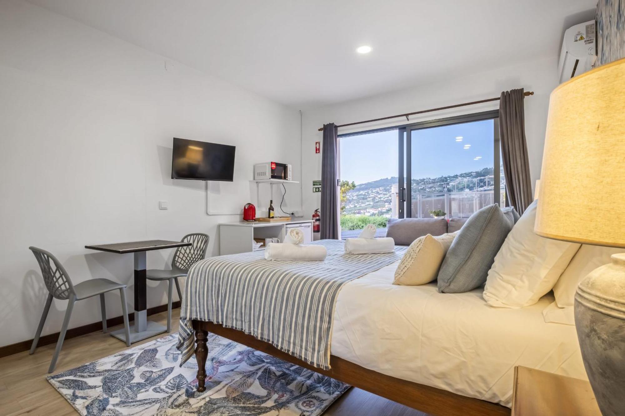 Guest house White Rabbit I By Madeira Sun Travel