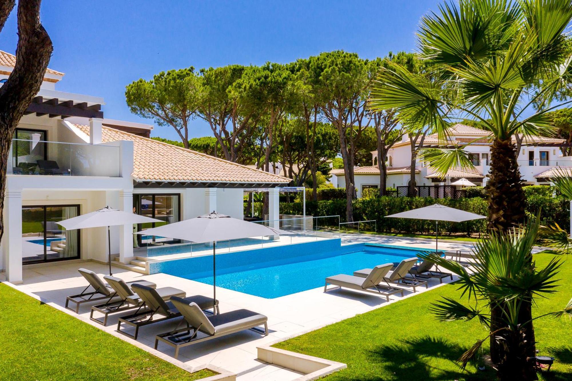 Pine Cliffs Village 5*