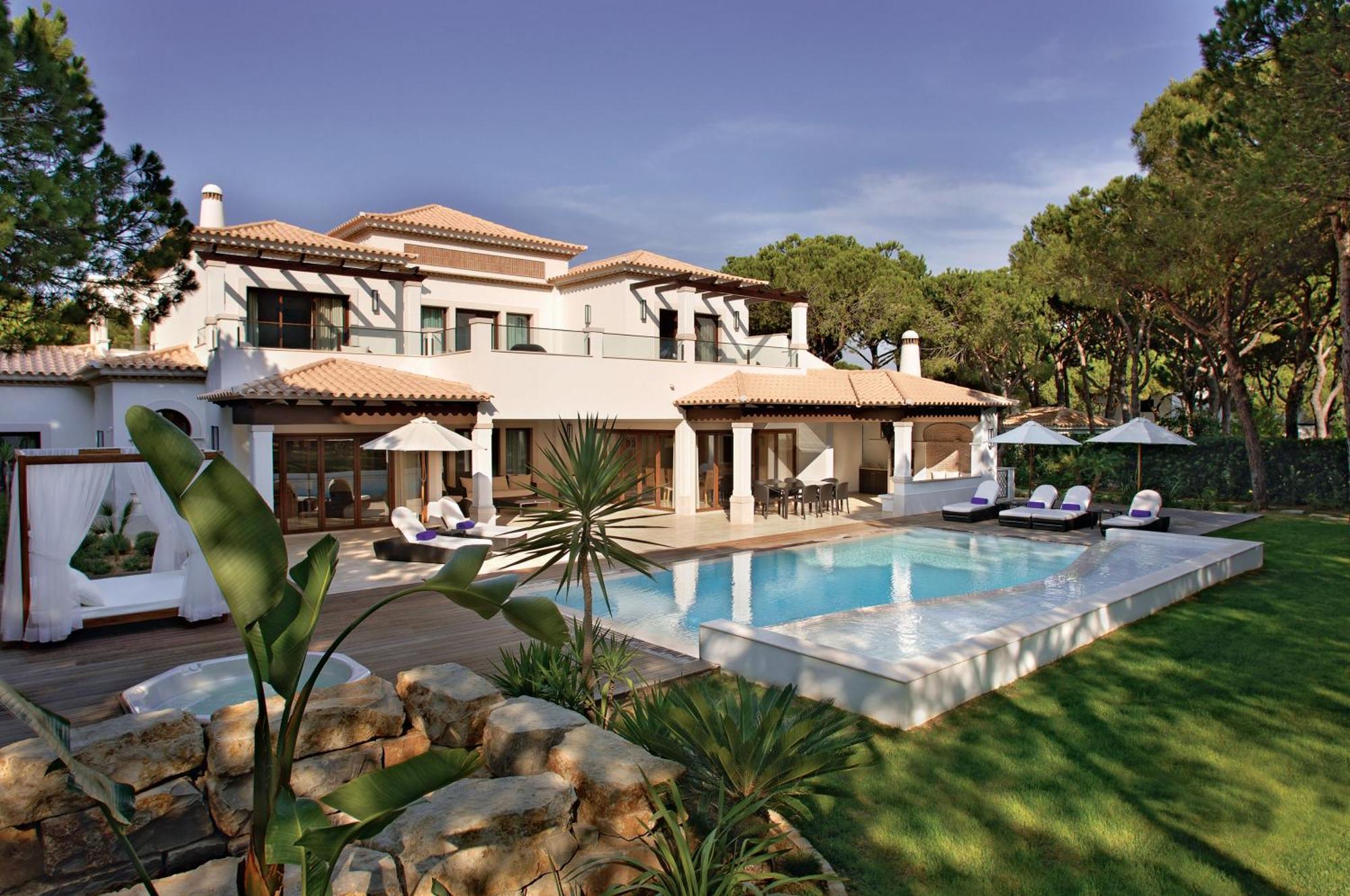 Pine Cliffs Village 5* Albufeira