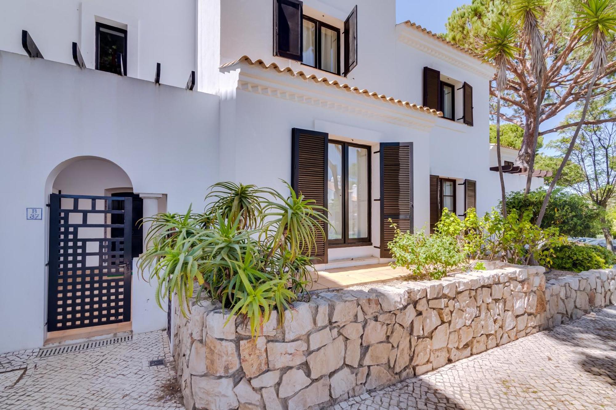 Pine Cliffs Village 5*