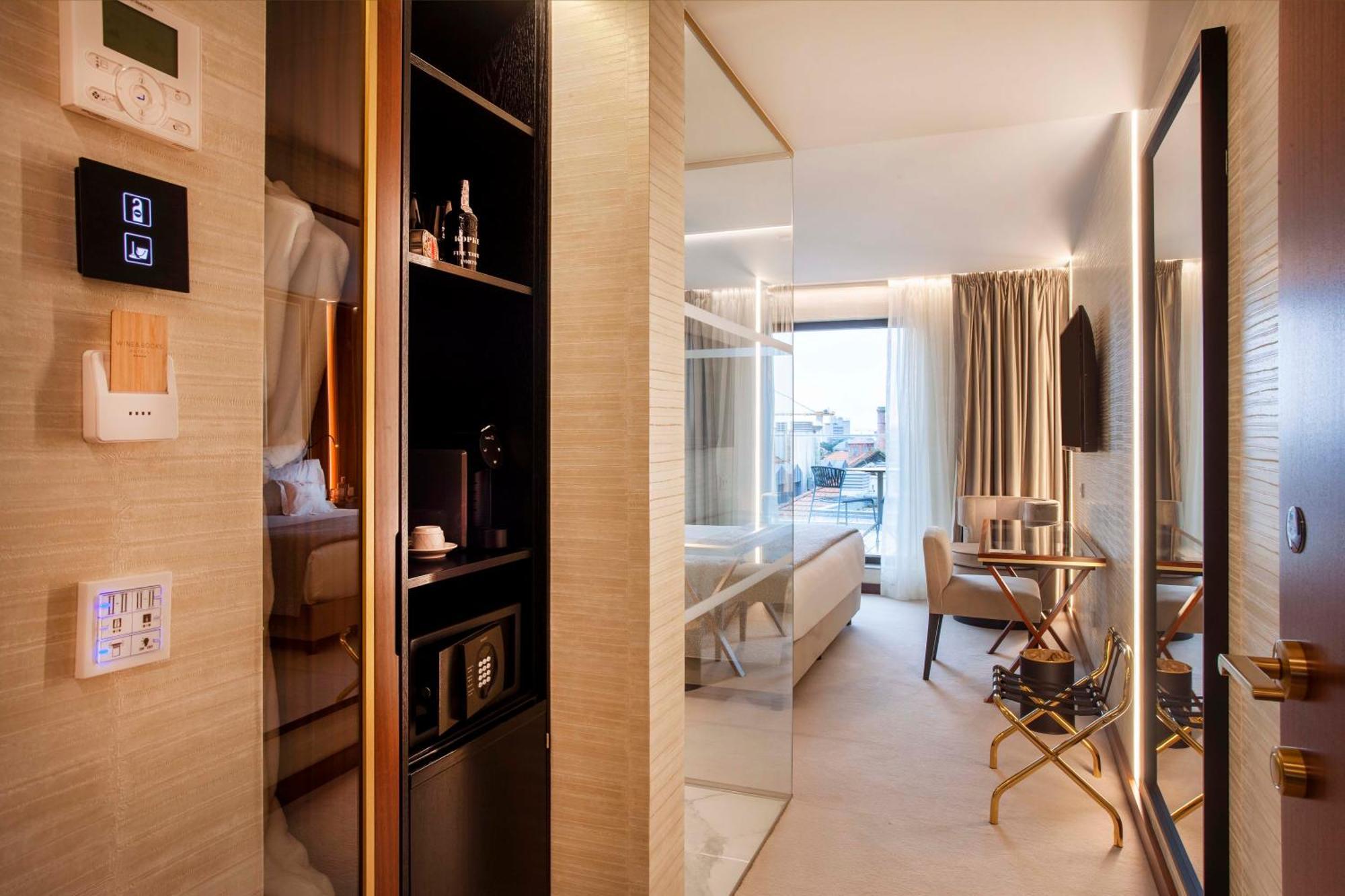 Wine & Books 5* Porto