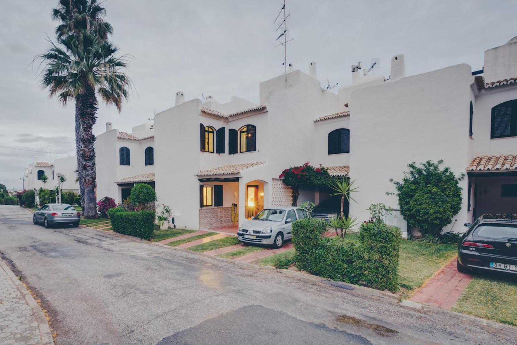 Mourisca Villa *