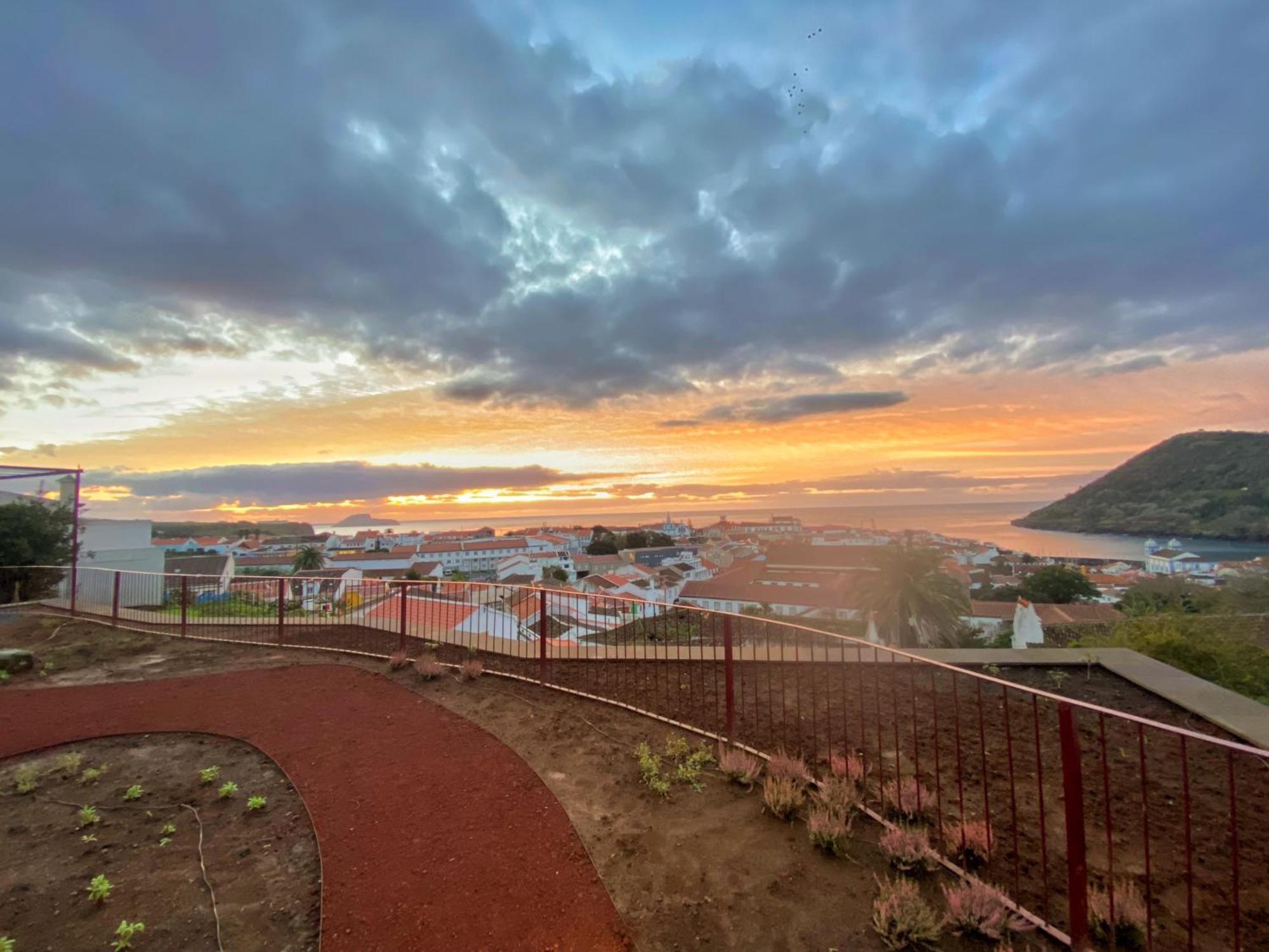 Angra + Angra do Heroismo