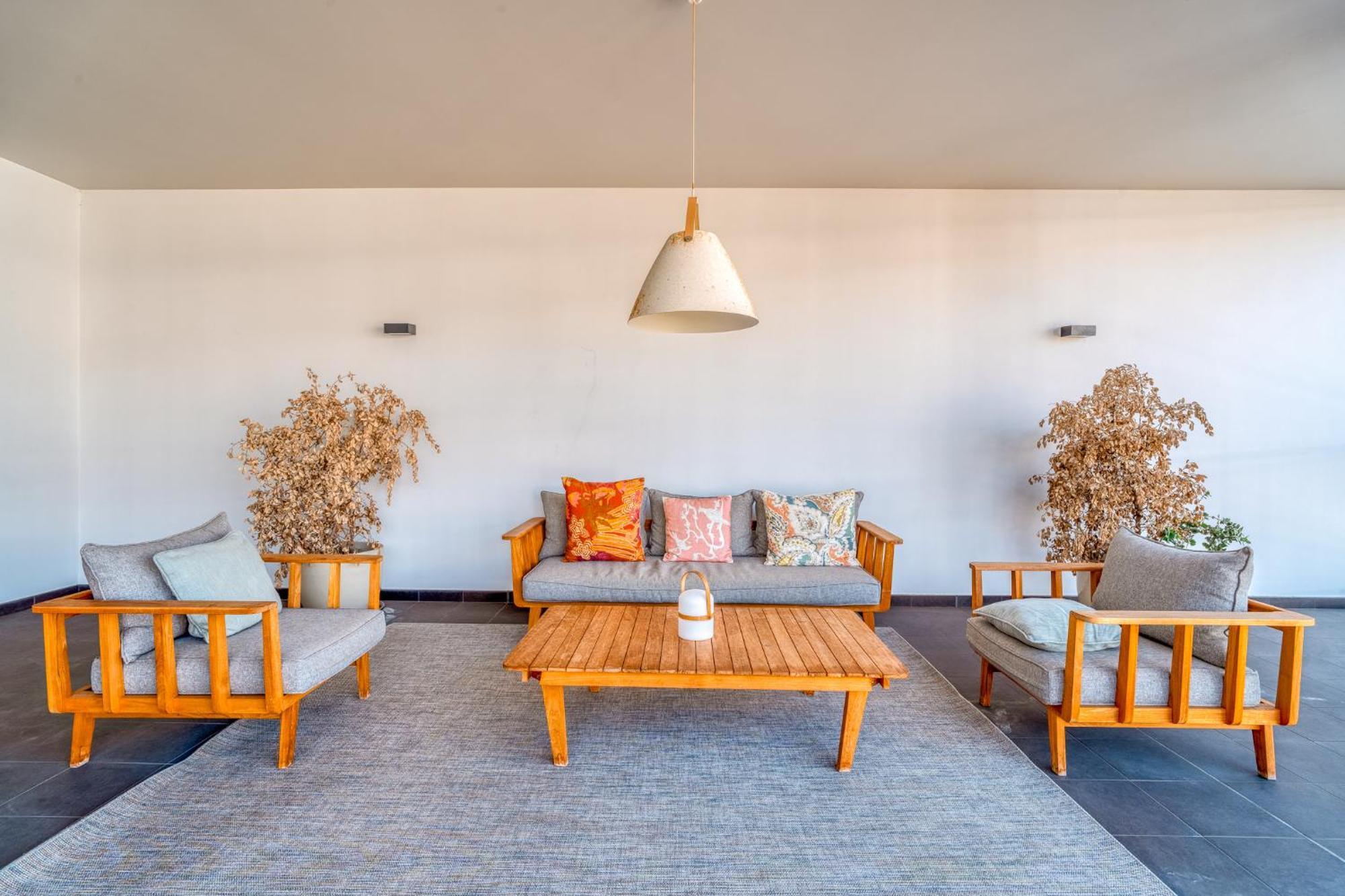 107 - Two Bedroom Appartement *