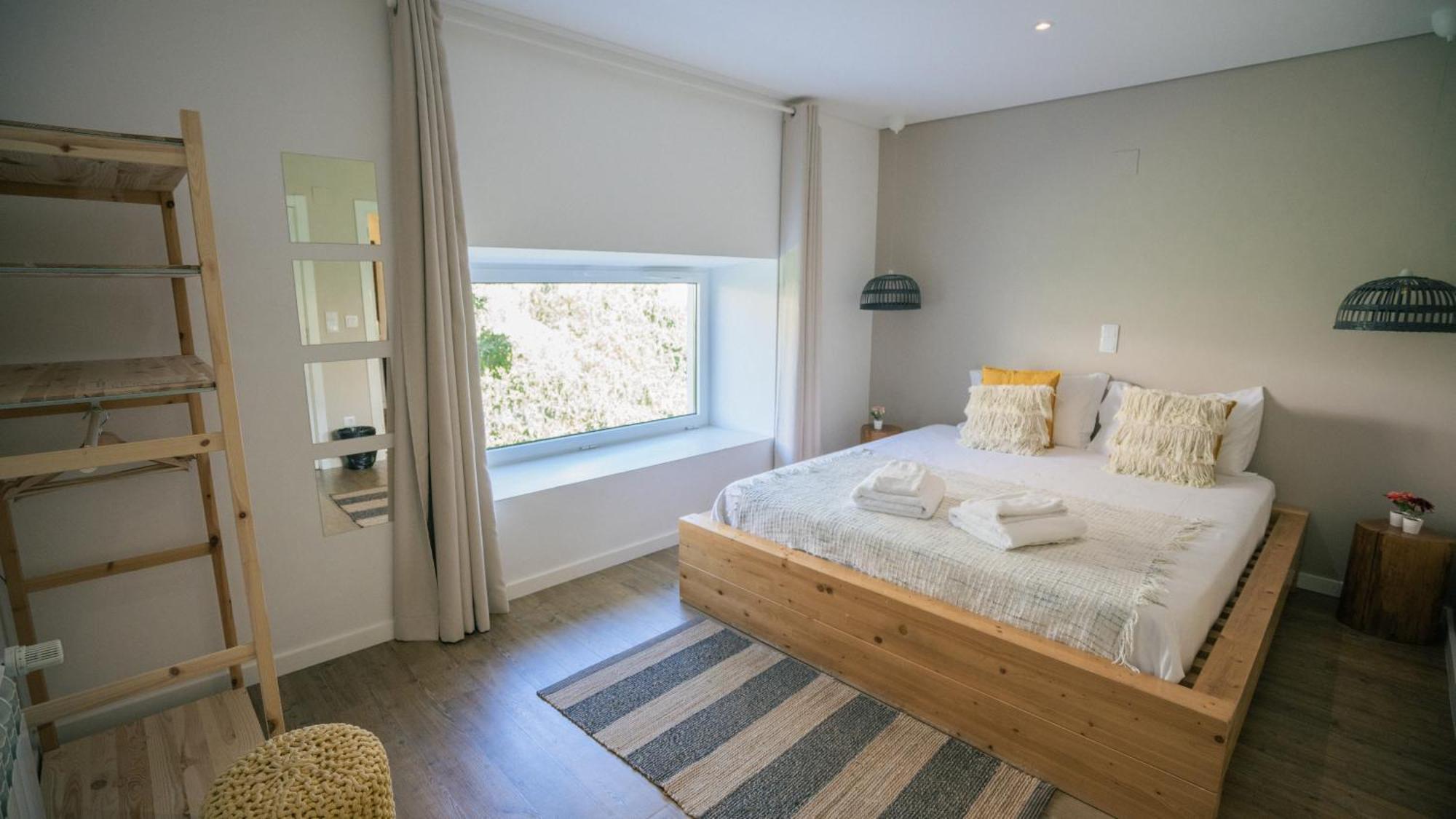 Lapoint Surf Camp * Ericeira