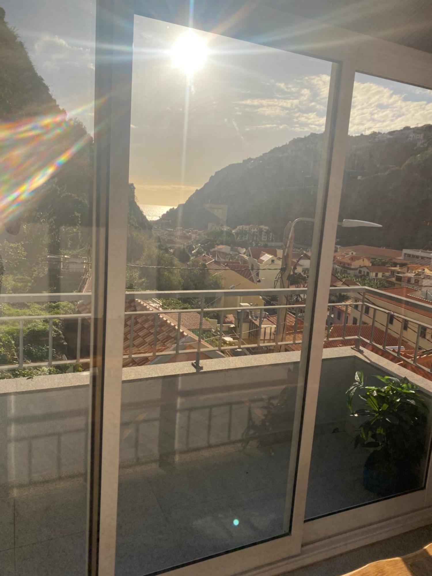 Apartment Seaside Serenity: Renovated With Ocean Views Ribeira Brava