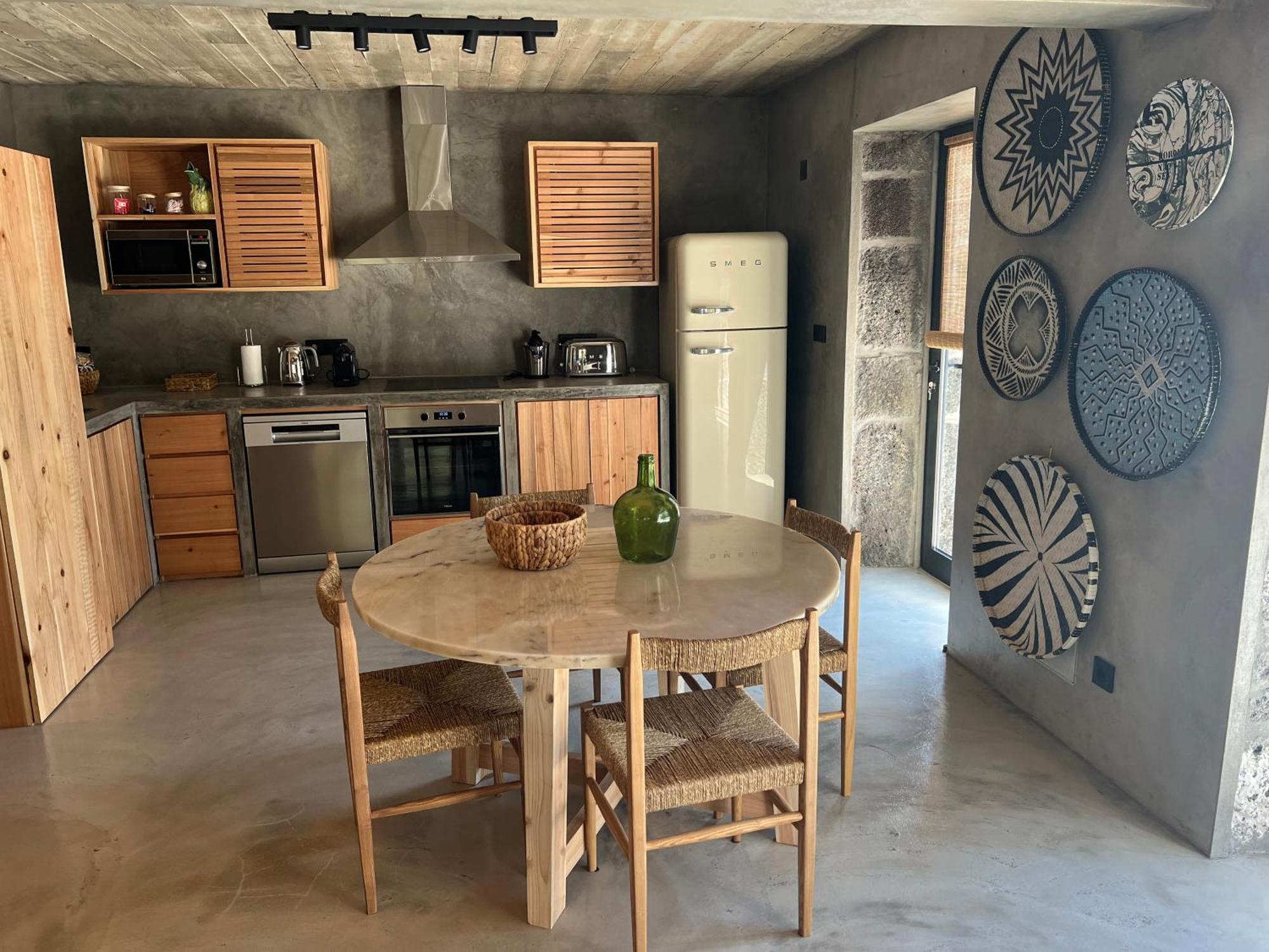 Bed & Breakfast Pocinhobay