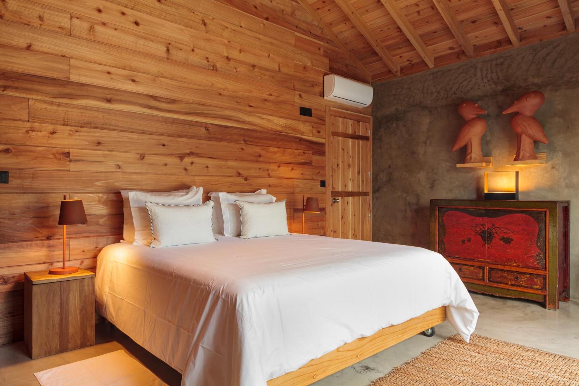 Bed & Breakfast Pocinhobay Madalena (Azores)