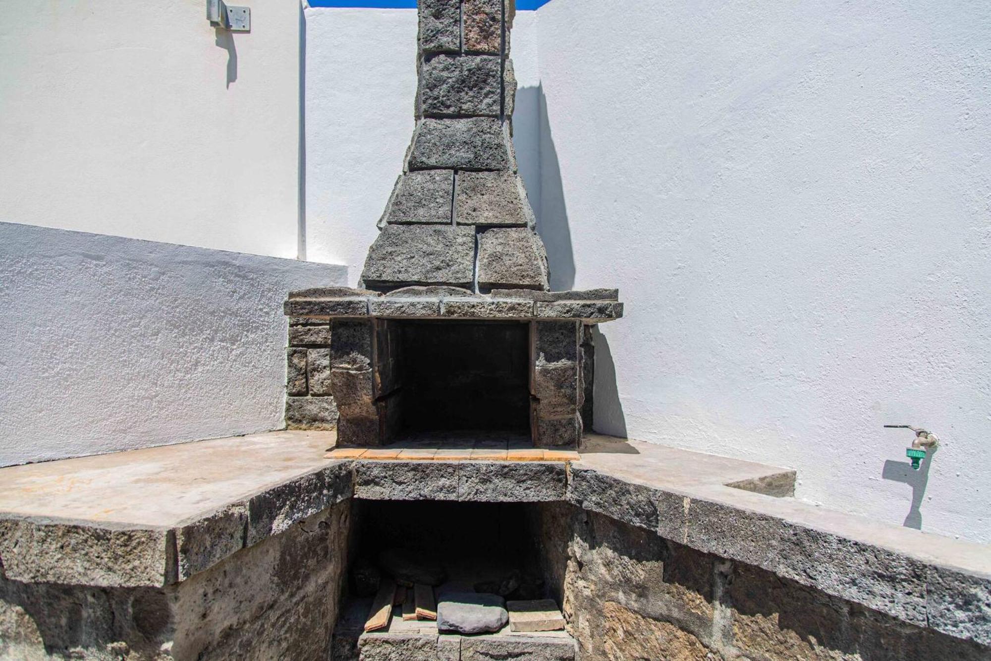 Mosteiros House Holiday home *