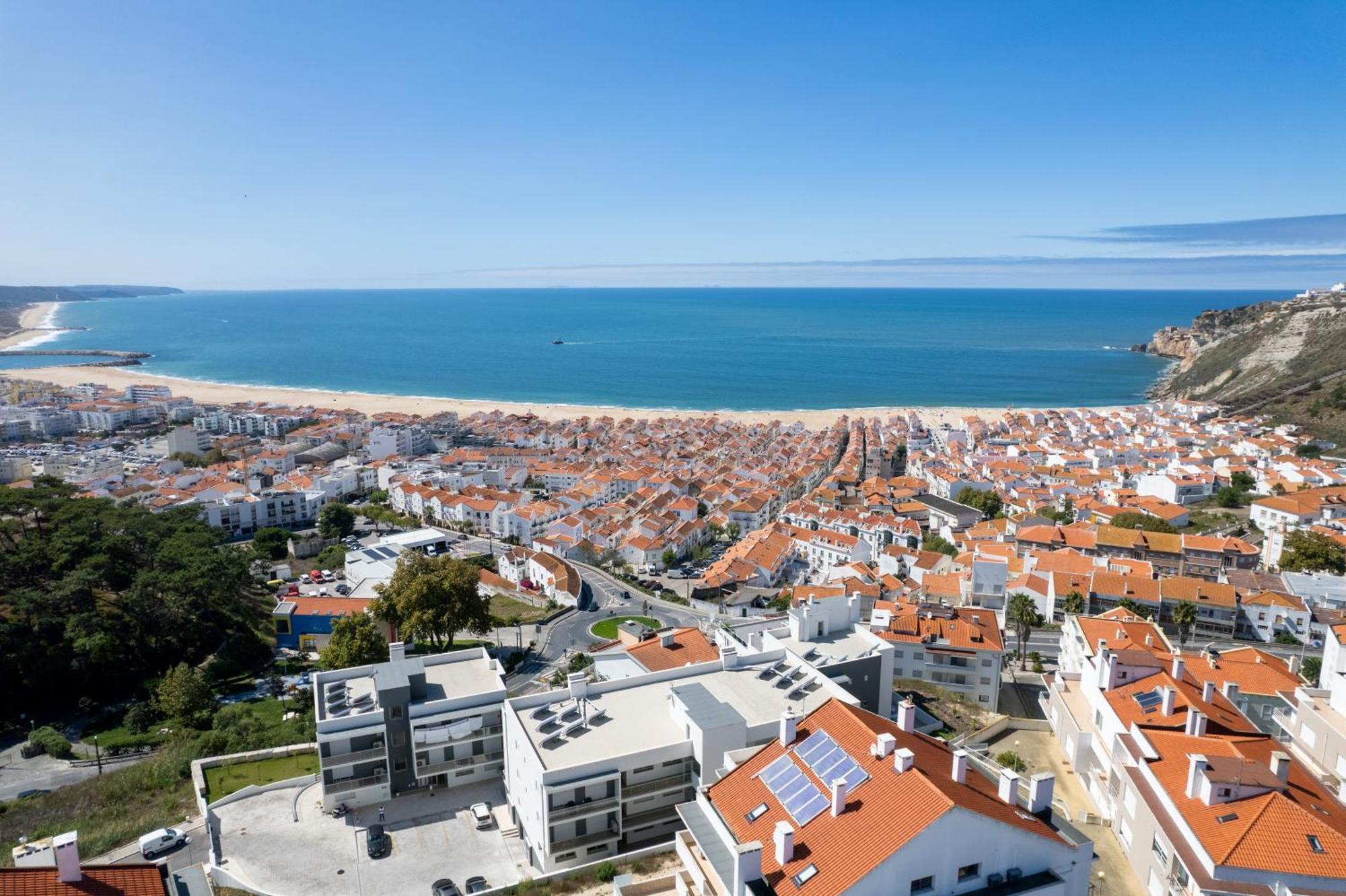 Panoramic Views - Terrace, Sea Views & Pool Apartment *