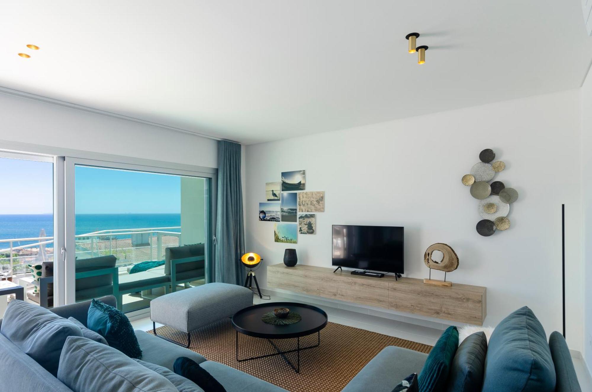 Panoramic Views - Terrace, Sea Views & Pool