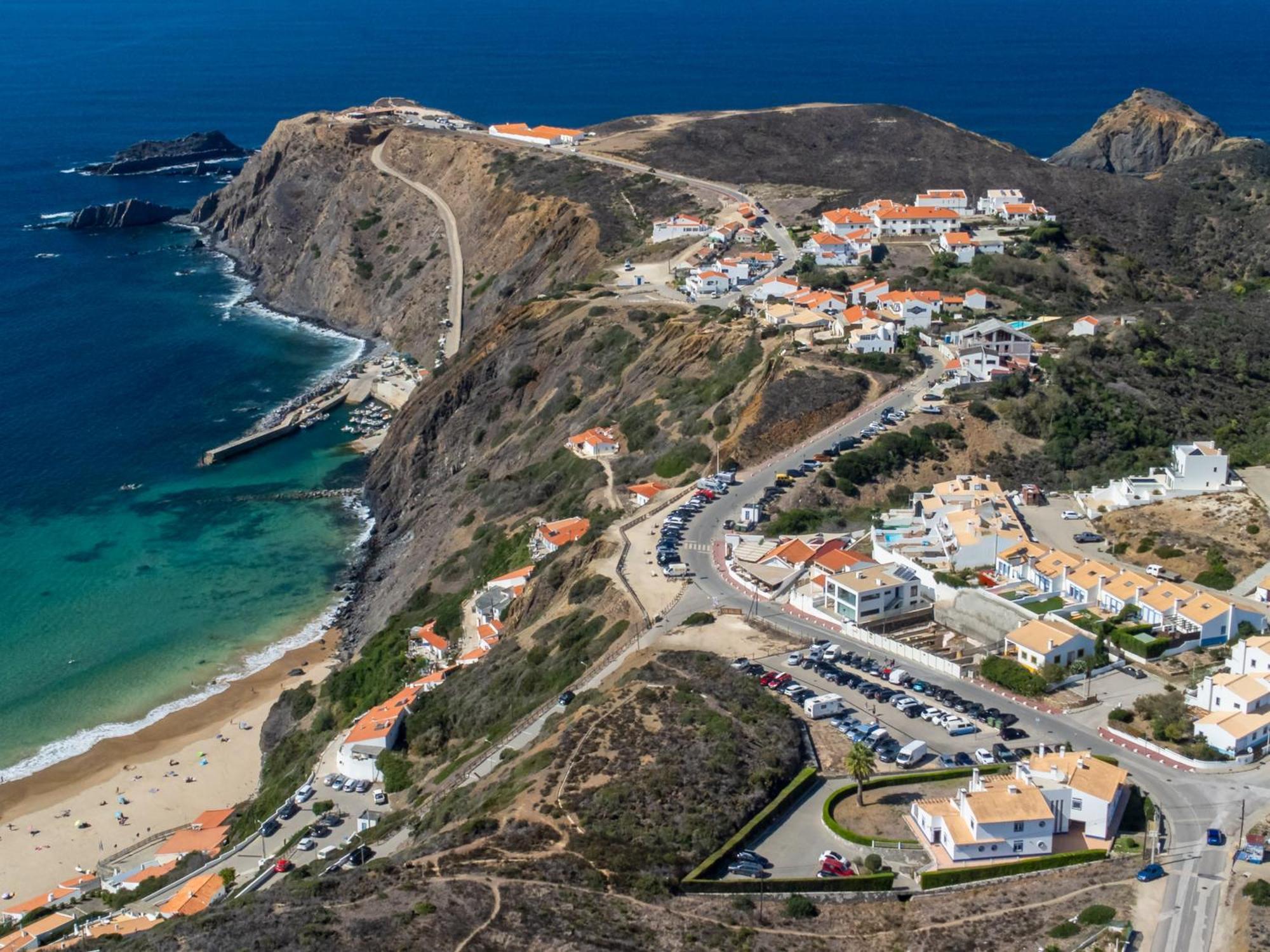 Sweet Arrifana // Beachhouse Apartamento *