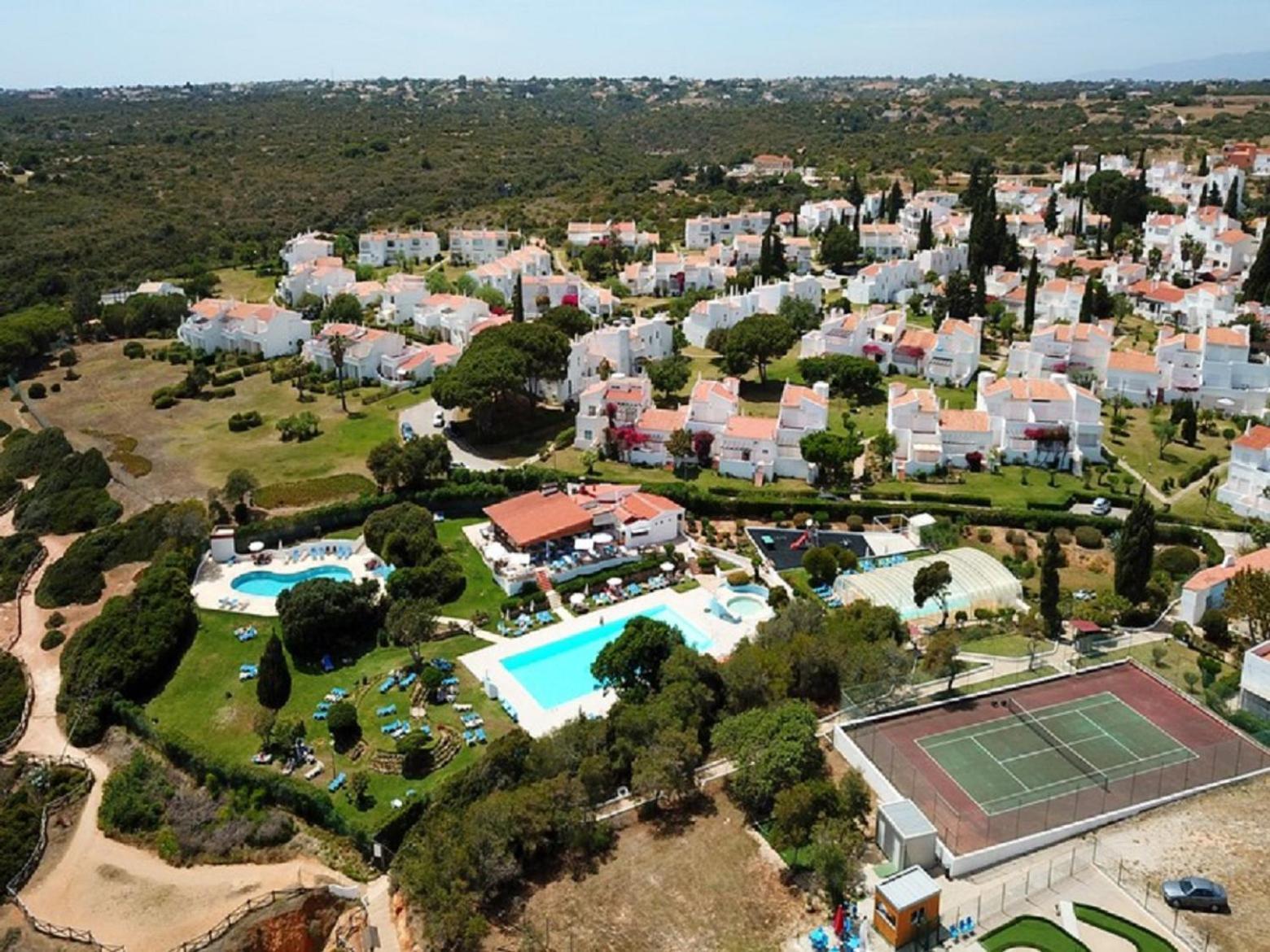 Casa Da Rocha Com Piscina Aquecida * Armacao de Pera