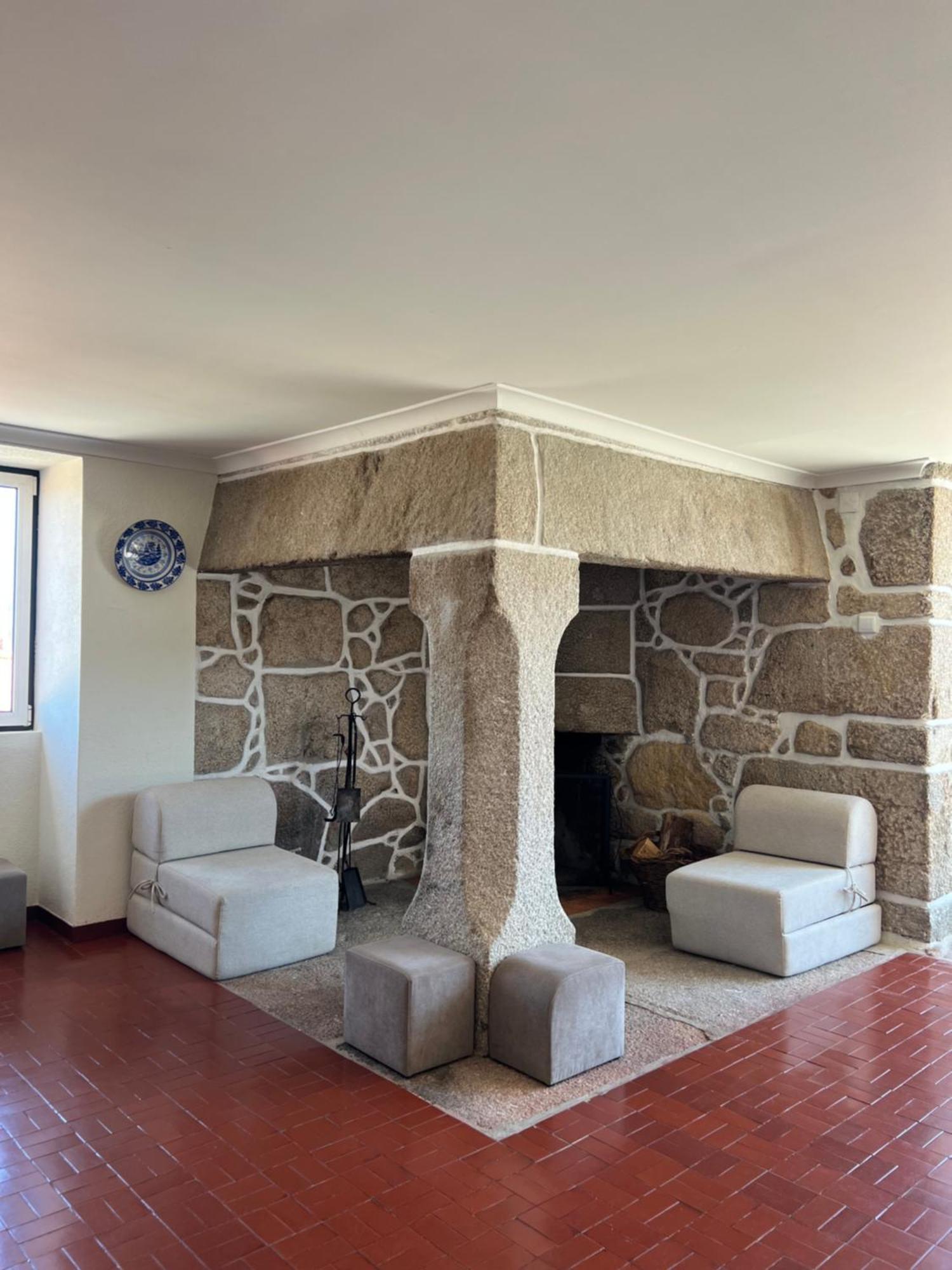 Casa De Lagarinhos Jacuzzi Jogos Gym - Serra Da Estrela - Seia - Gouveia Villa *