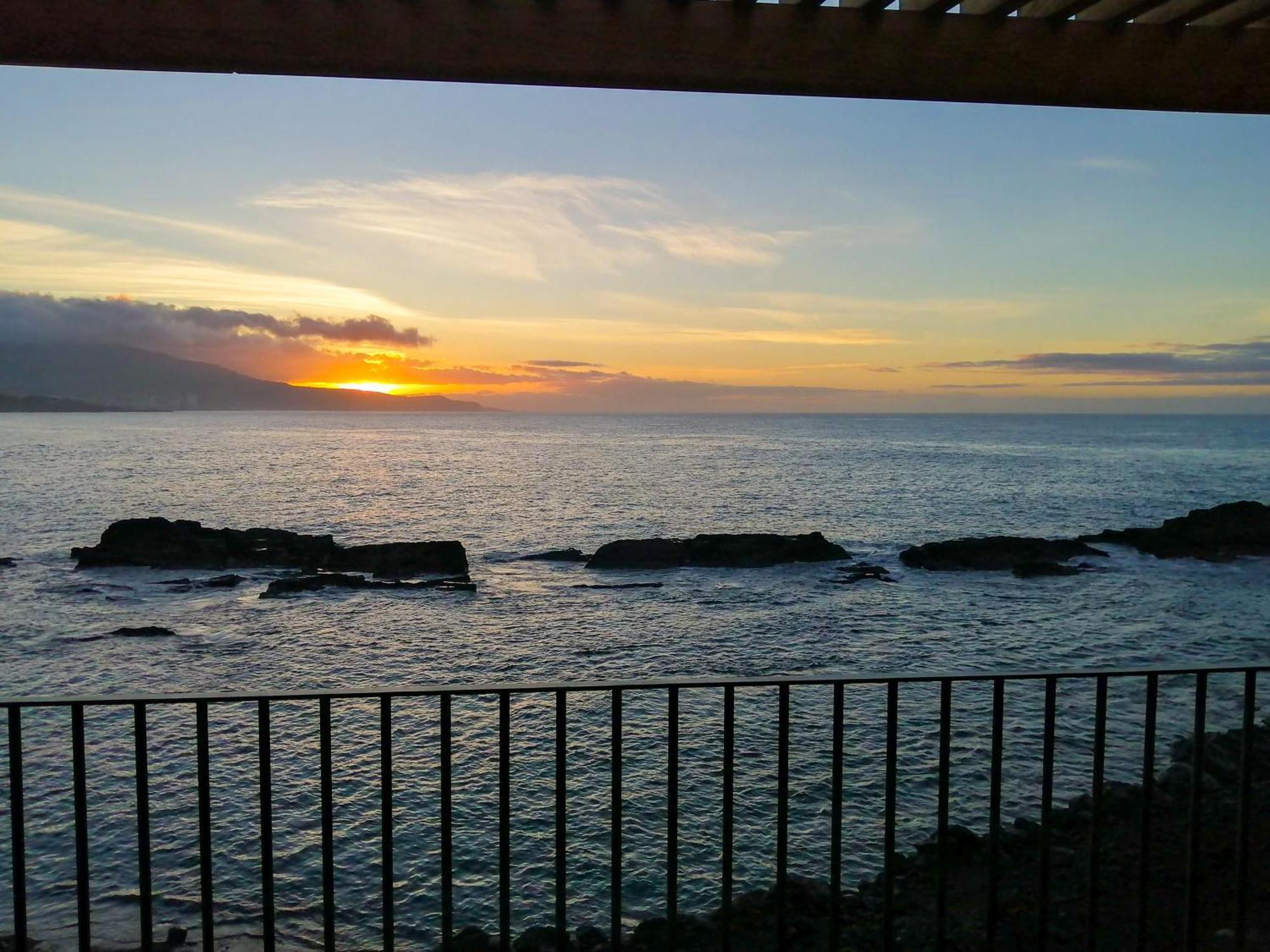 Terreiro Ocean House - Sea View Holiday home *