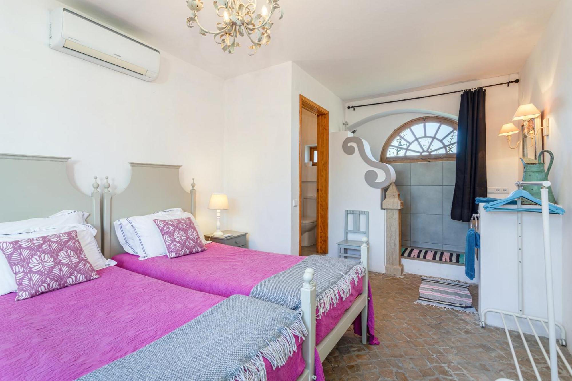 Quinta Da Colina Guest house