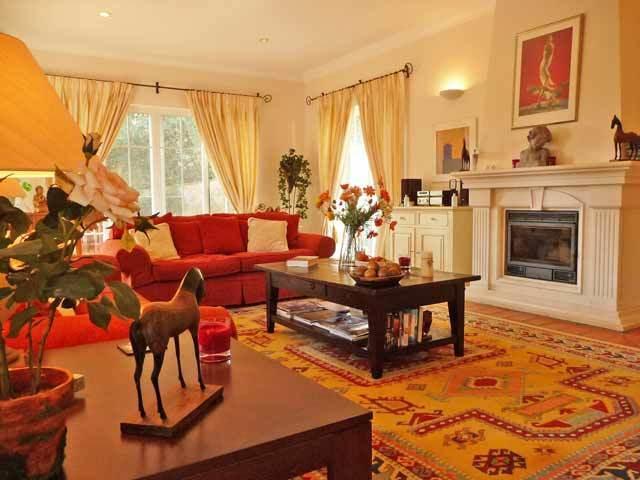 Bella By Shirley Dunne Vale do Lobo